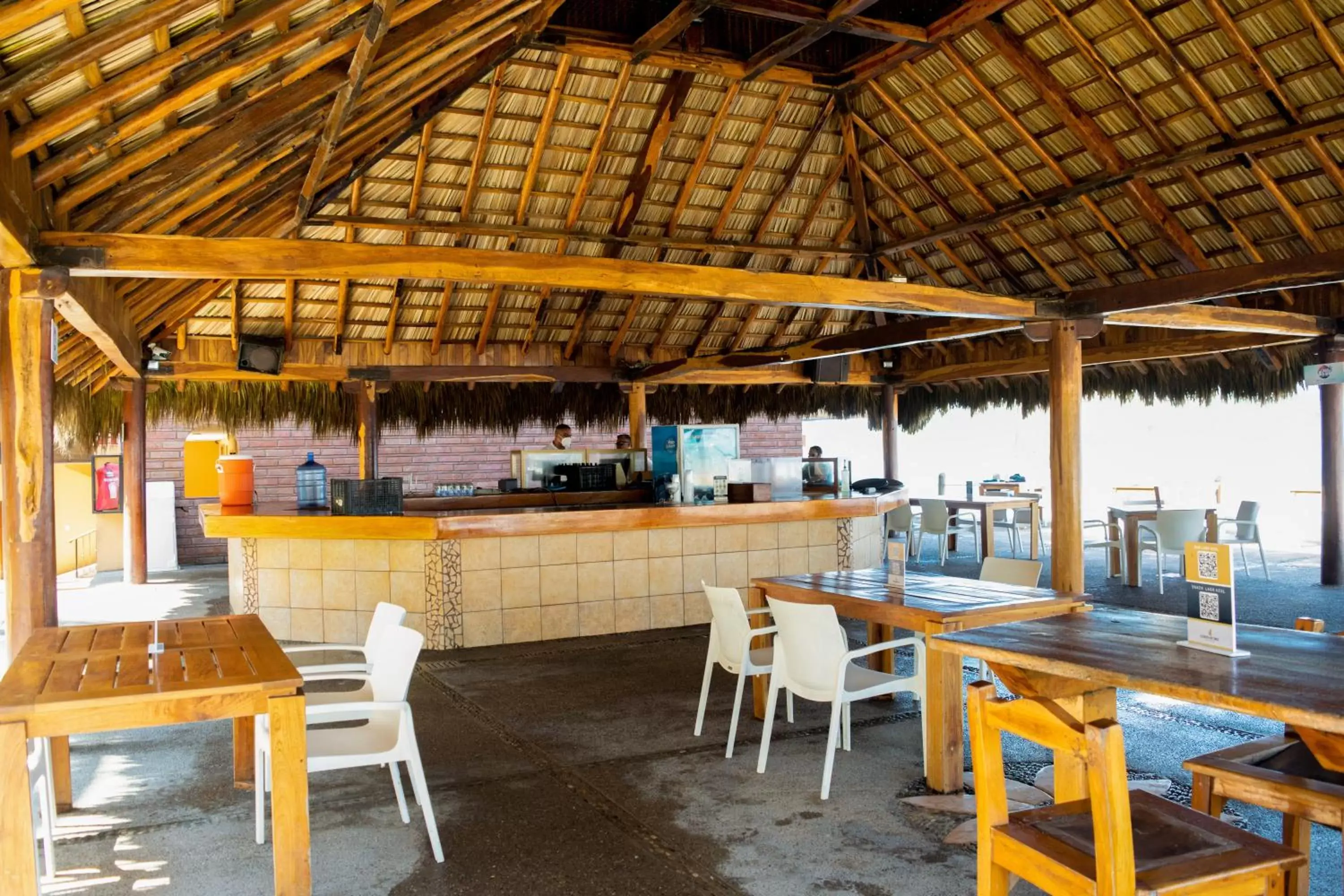 Food and drinks, Restaurant/Places to Eat in Costa de Oro Beach Hotel