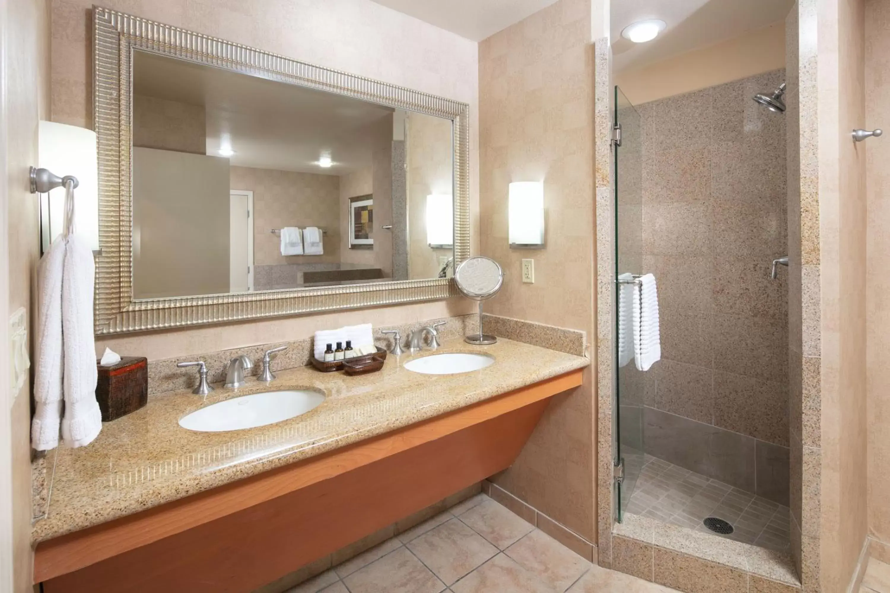 Bathroom in The Platinum Hotel