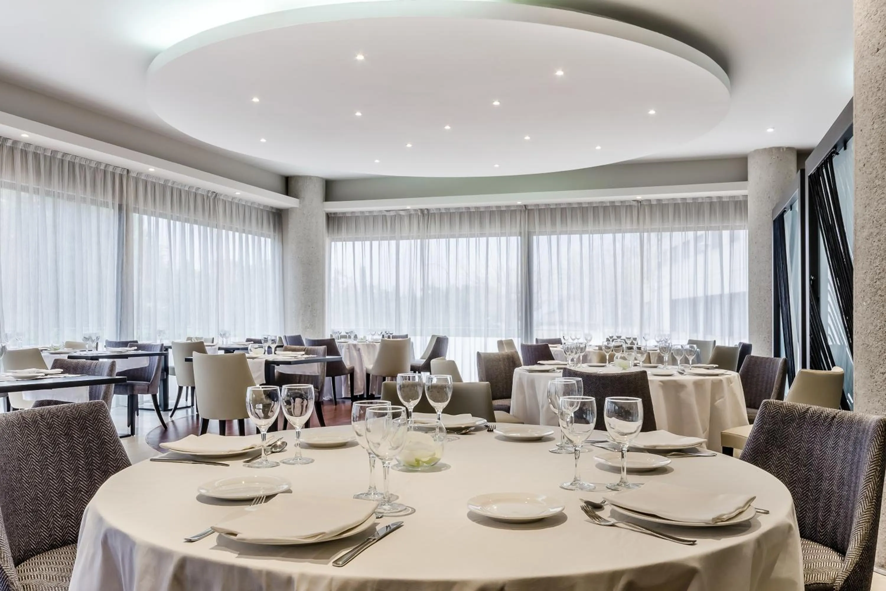 Restaurant/places to eat in Exe Campus