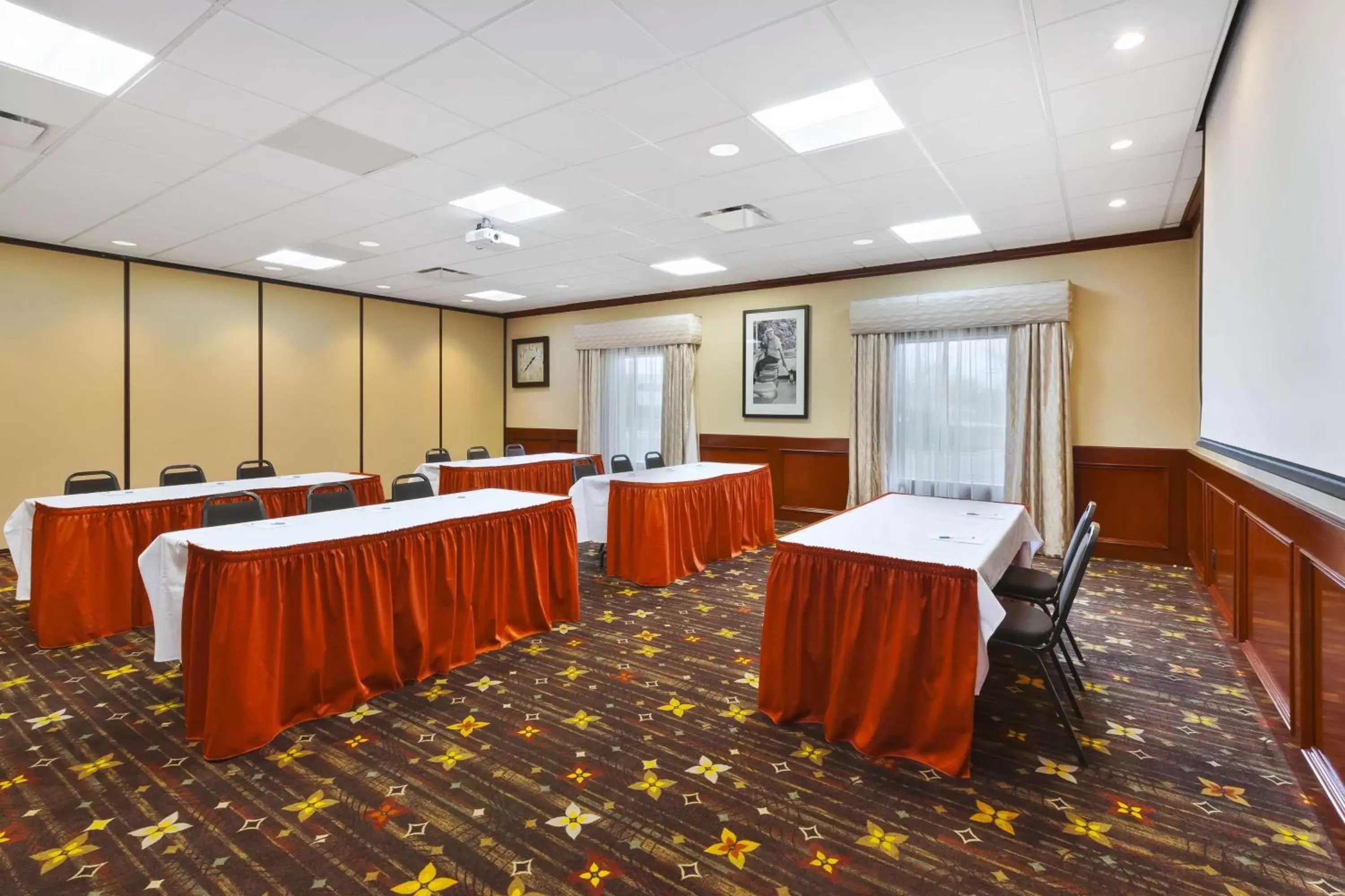 Meeting/conference room in Hampton Inn Detroit/Southgate