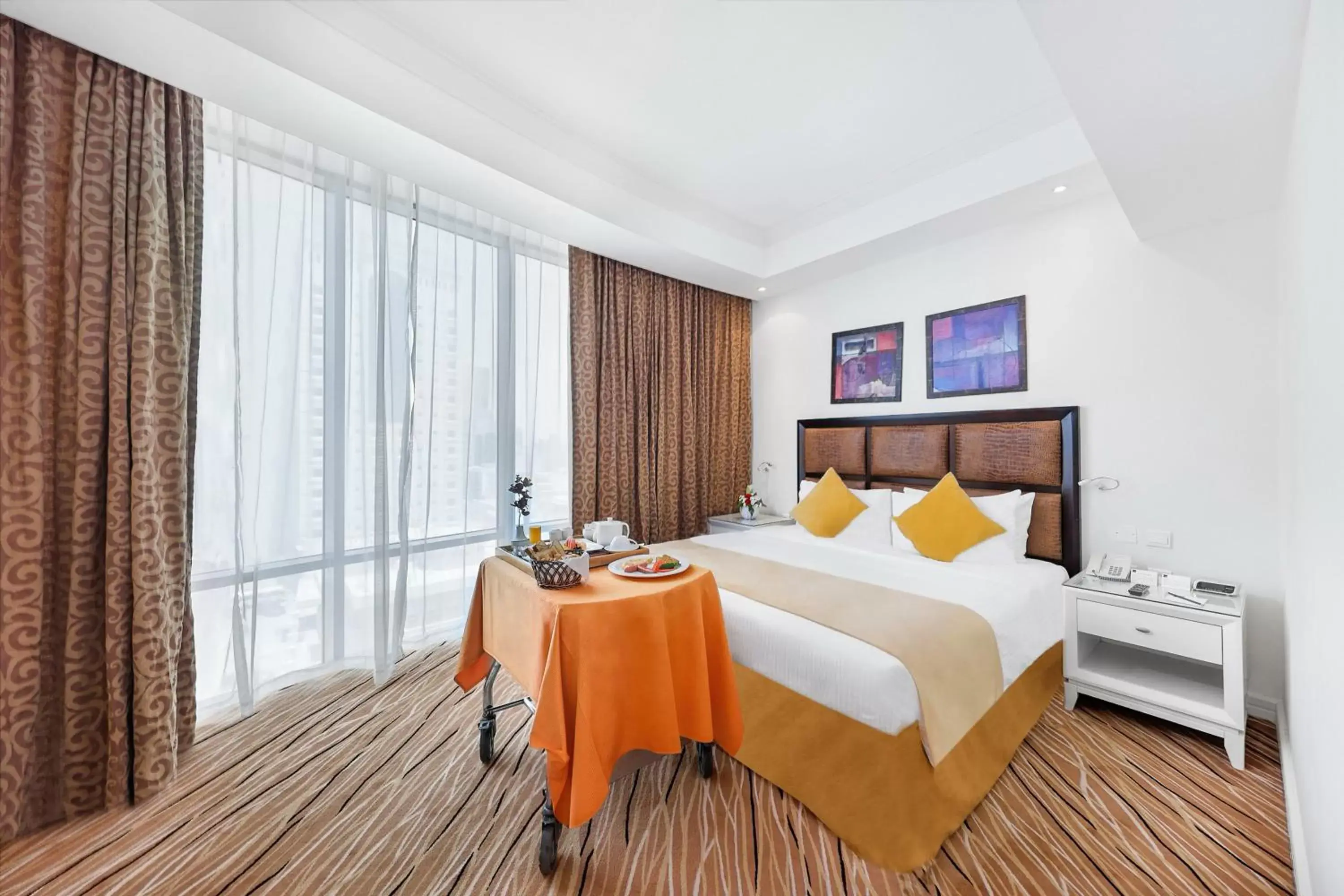 Bedroom, Bed in Plaza Inn Doha