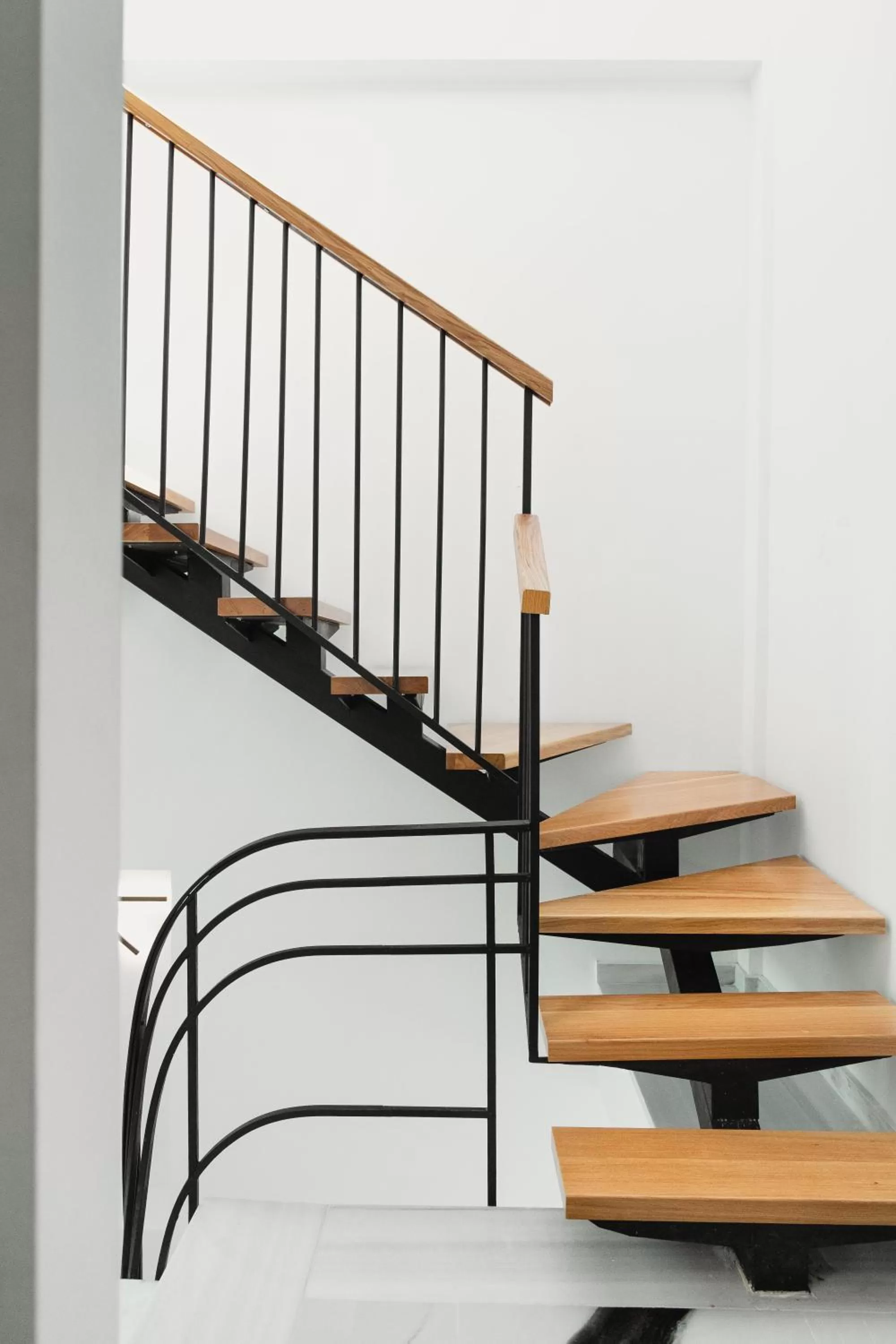 Property building in Athens Feeling