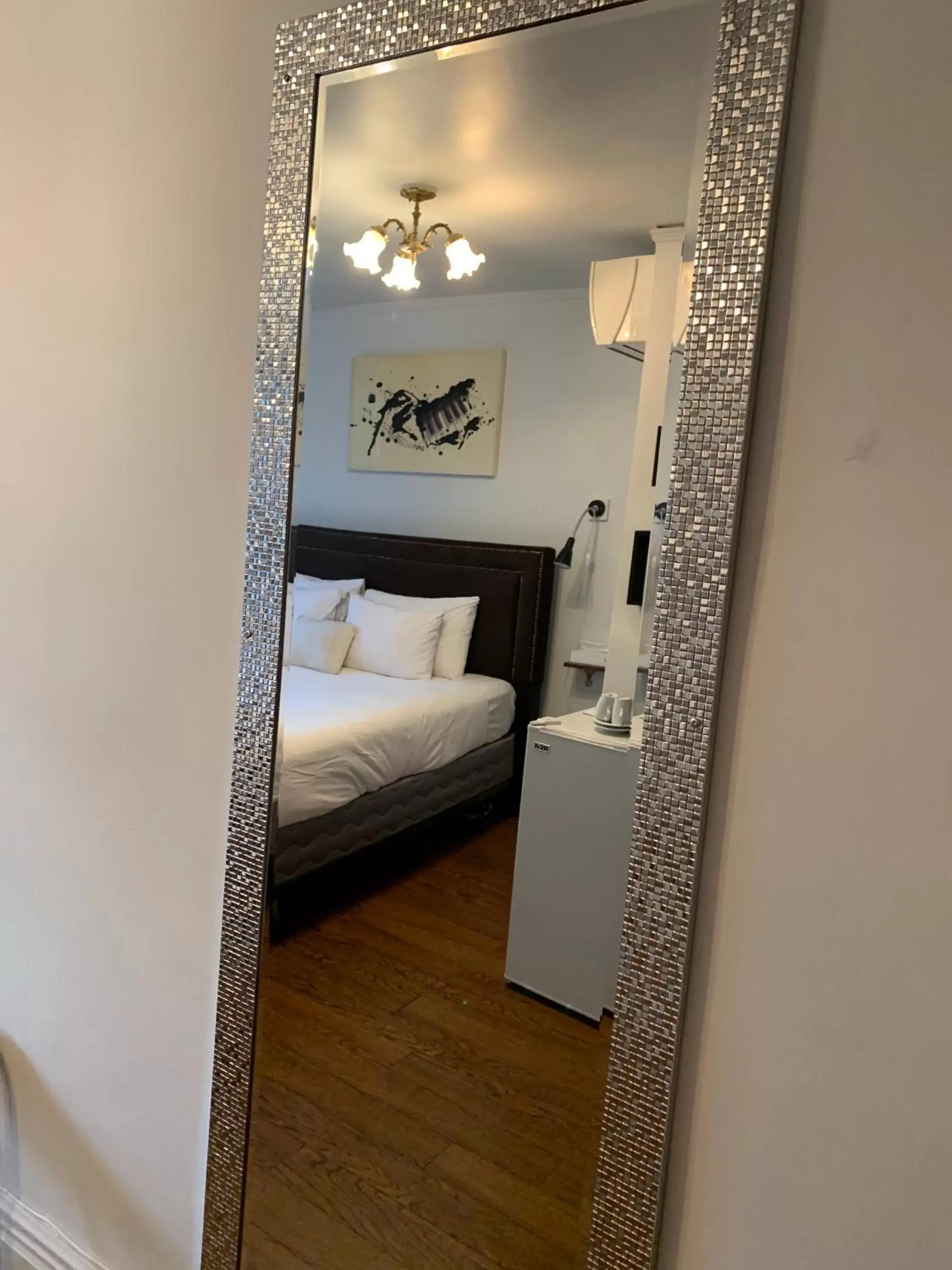 Bedroom, Bed in Manoir Sainte Genevieve