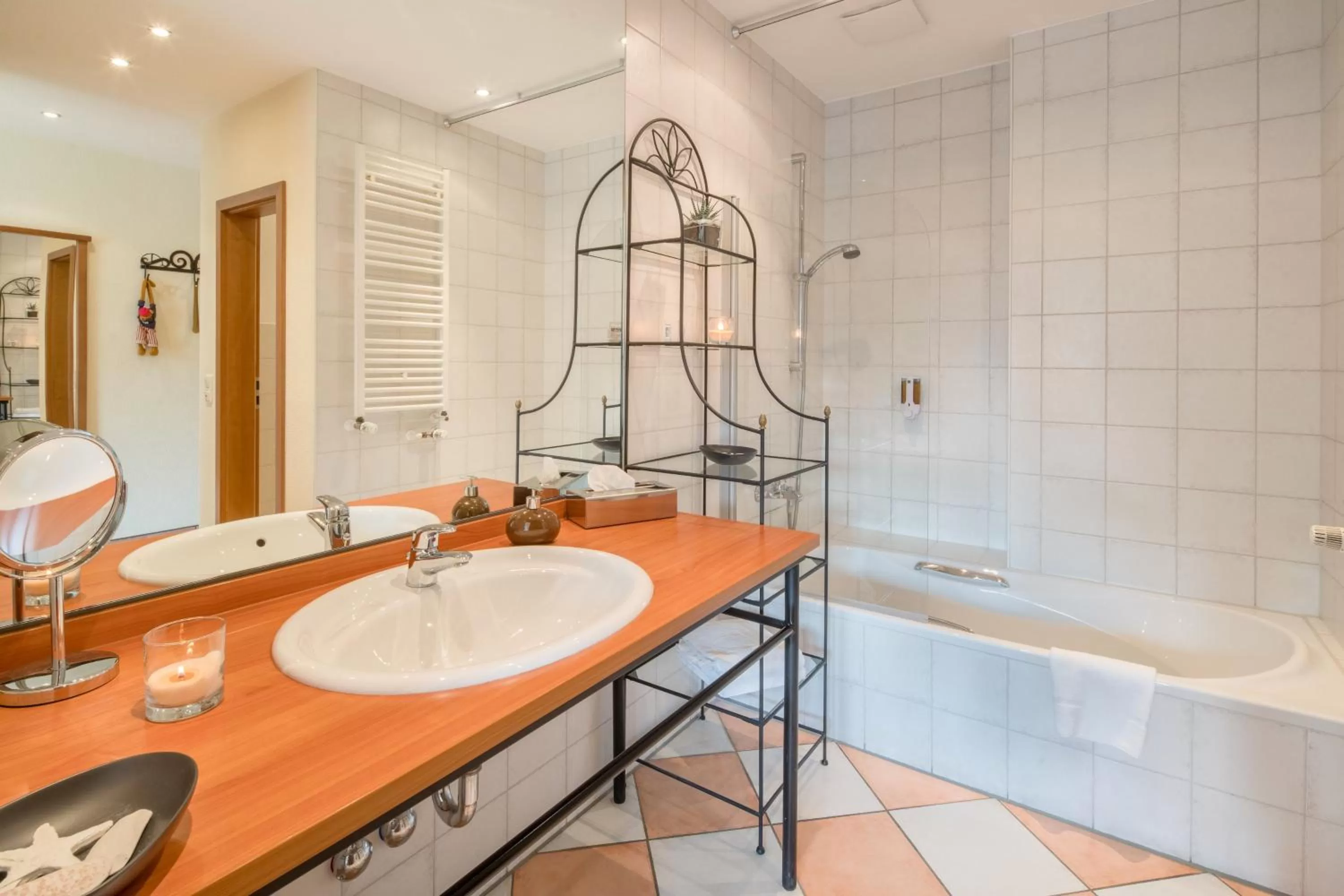 Shower in Hotel zur Post NEW STYLE