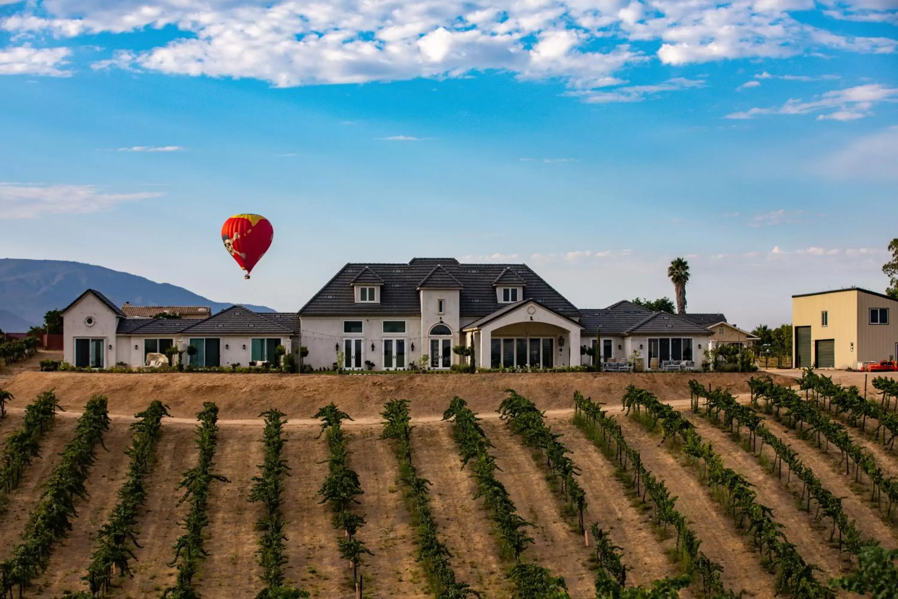 Property Building in Domaine Chardonnay