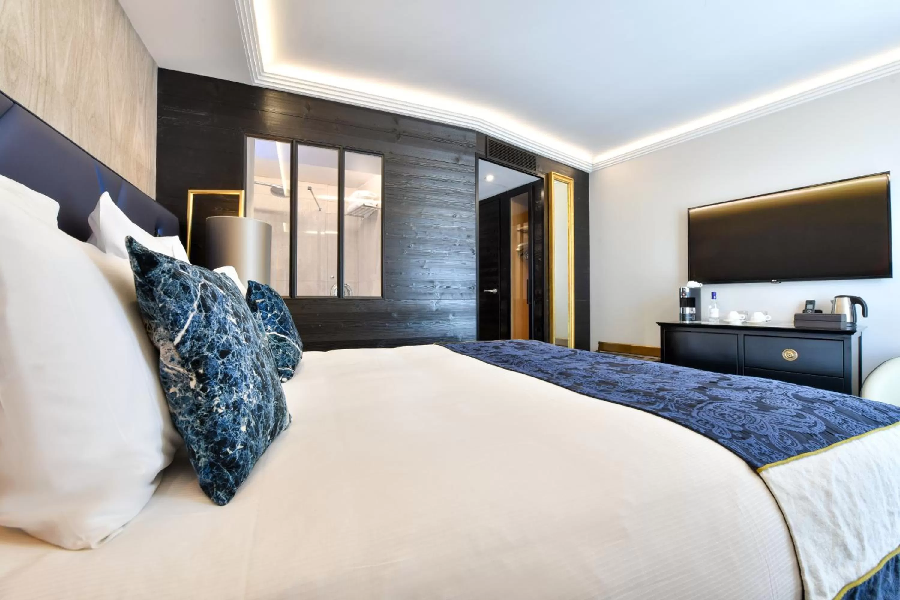 Bedroom, Bed in La Grande Terrasse Hotel & Spa La Rochelle - MGallery Collection