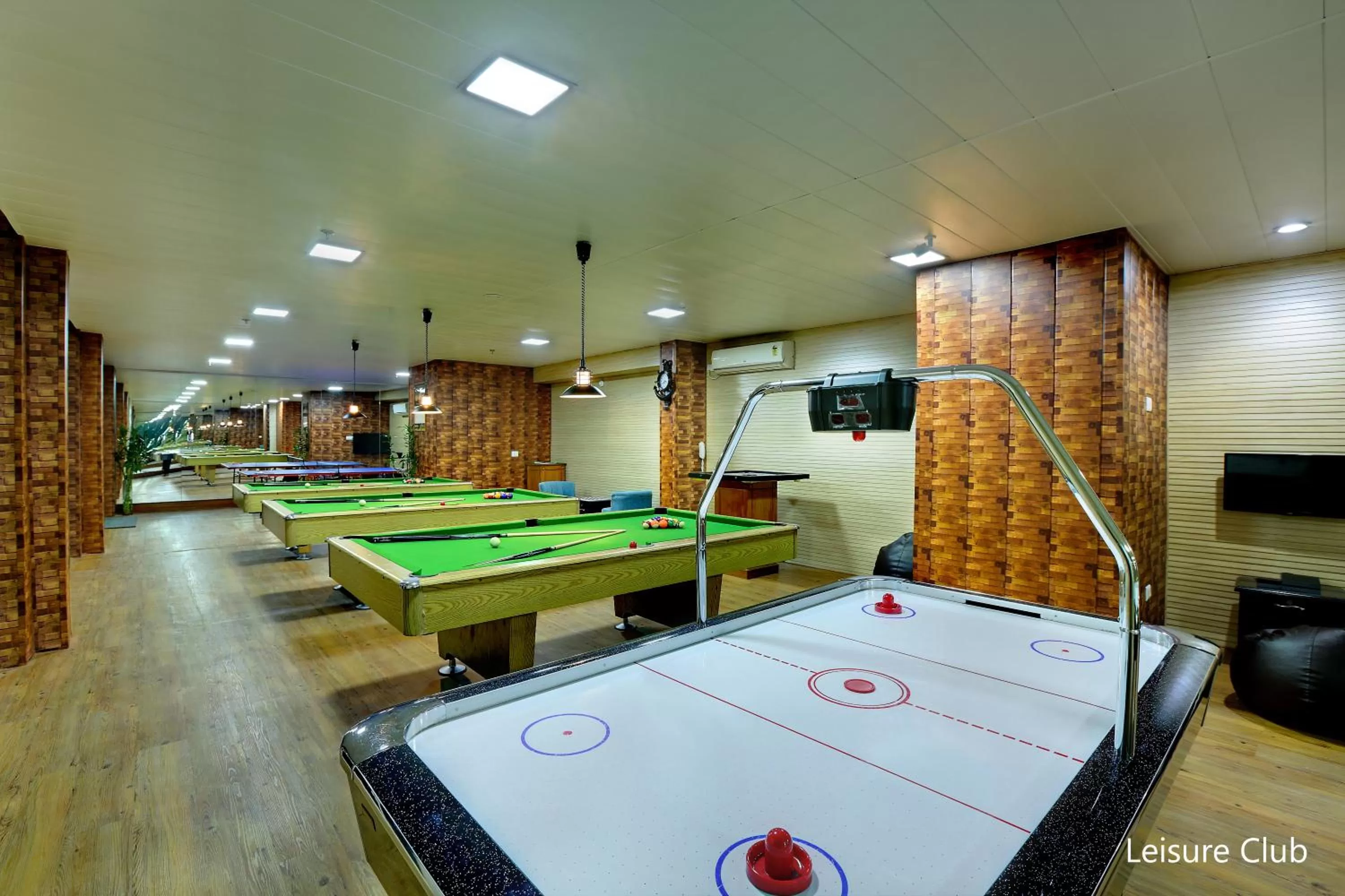 Billiard in Hotel Clarks Shiraz