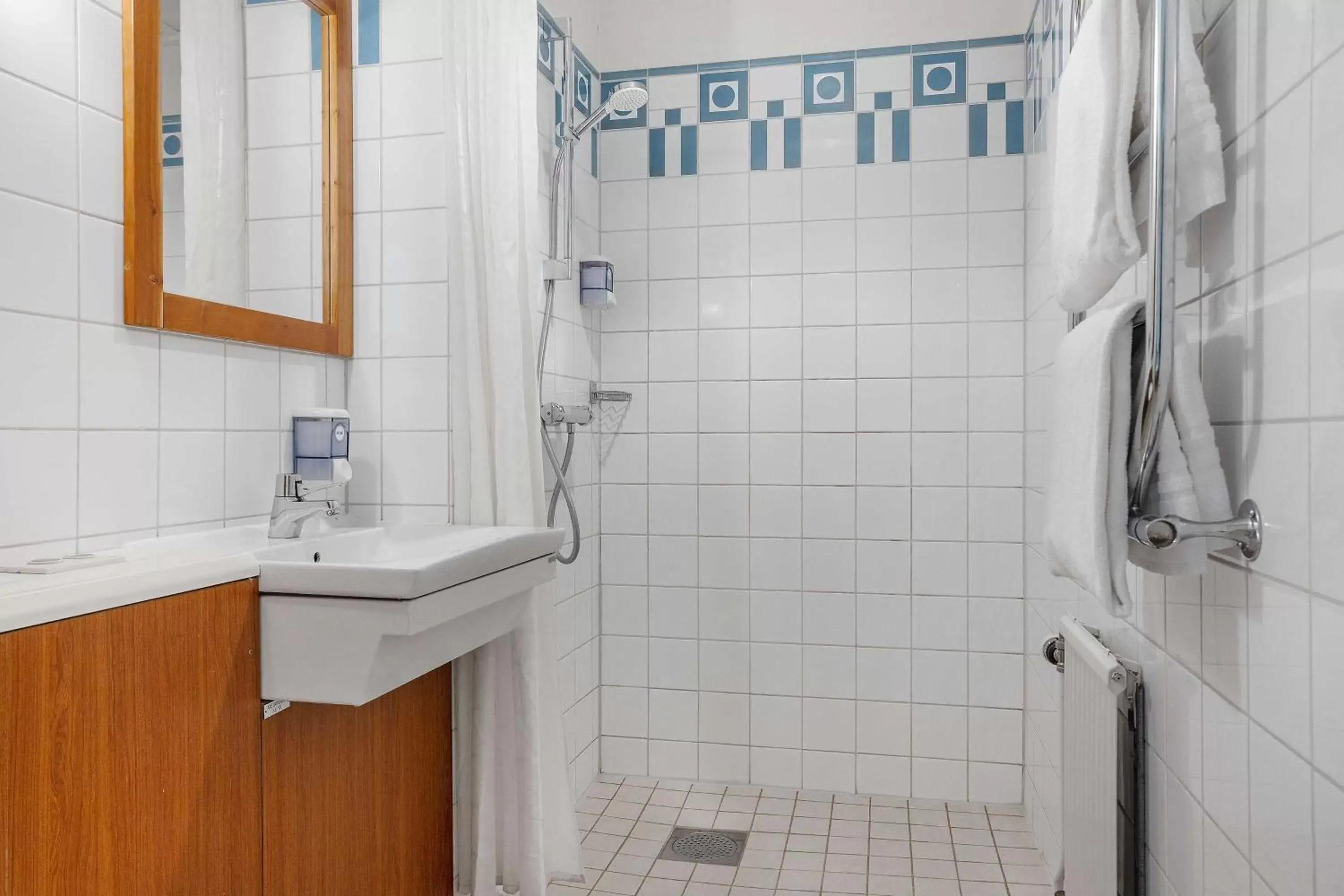 Bathroom in Amals Stadshotell, Sure Hotel Collection by Best Western