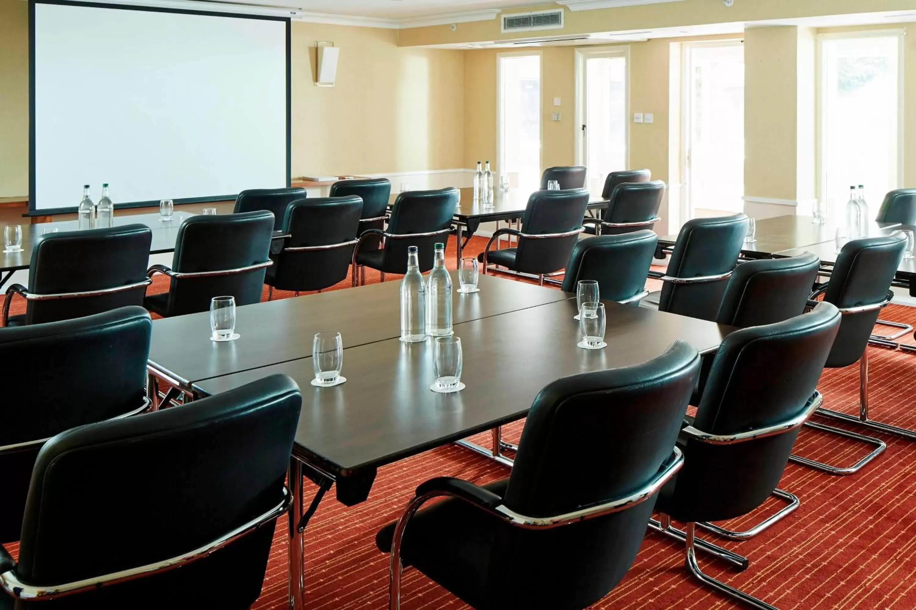 Meeting/conference room in Delta Hotels by Marriott Peterborough