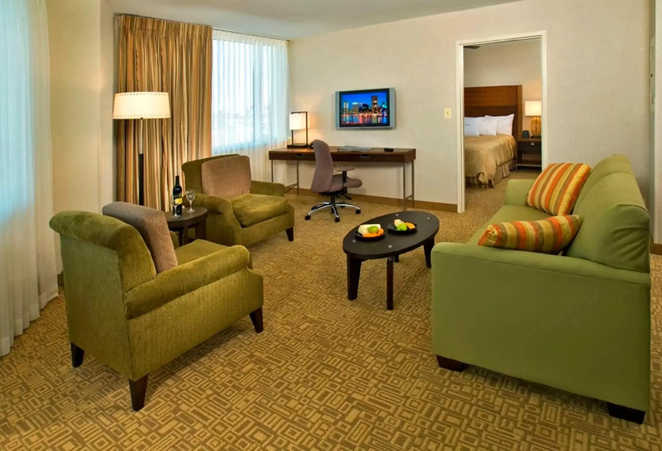 Living room, Seating Area in Homewood Suites by Hilton Baltimore