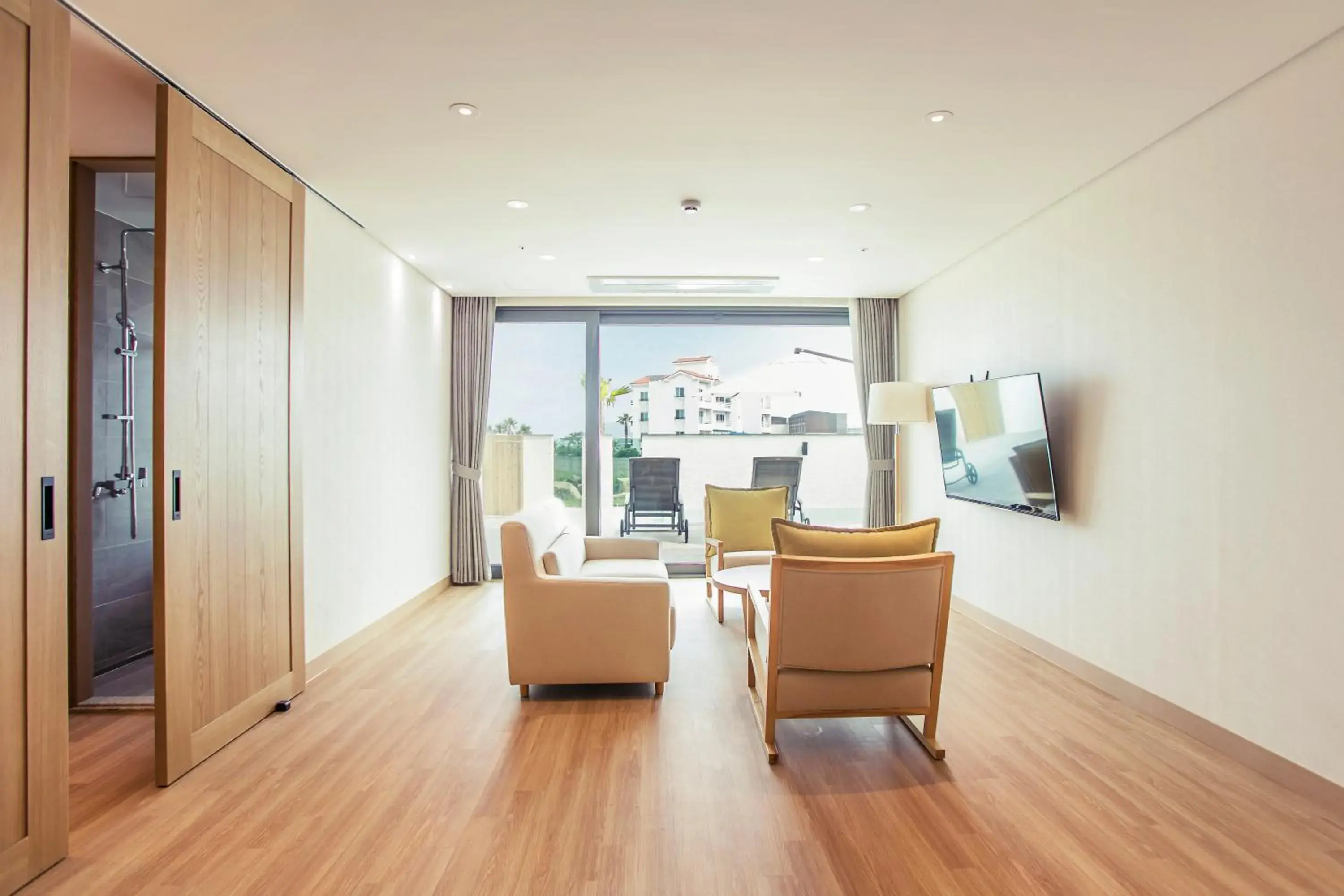 Living room, Seating Area in Attirance Pool Villa & Hotel