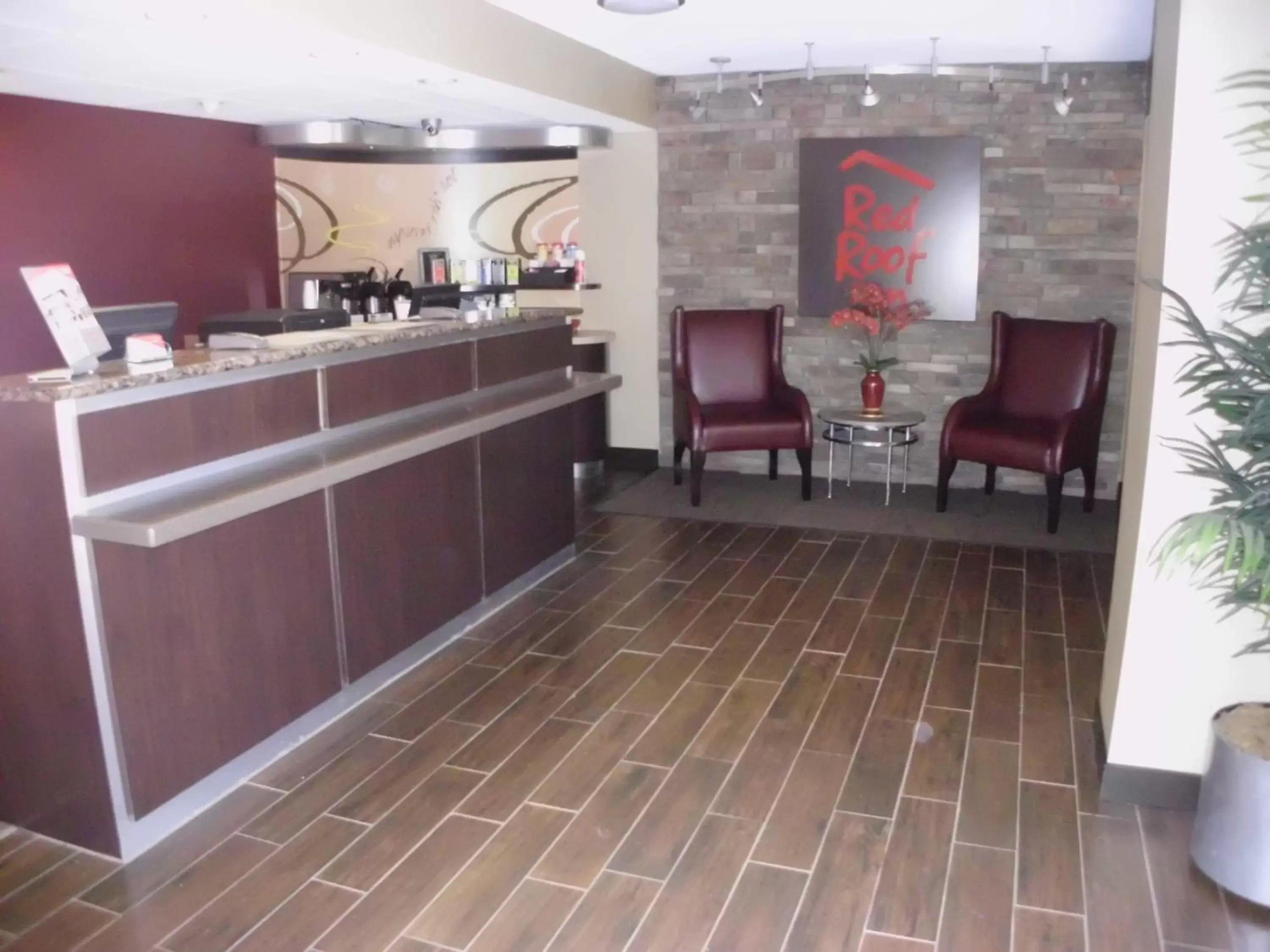 Lobby or reception, Lobby/Reception in Red Roof Inn Boston - Southborough/Worcester