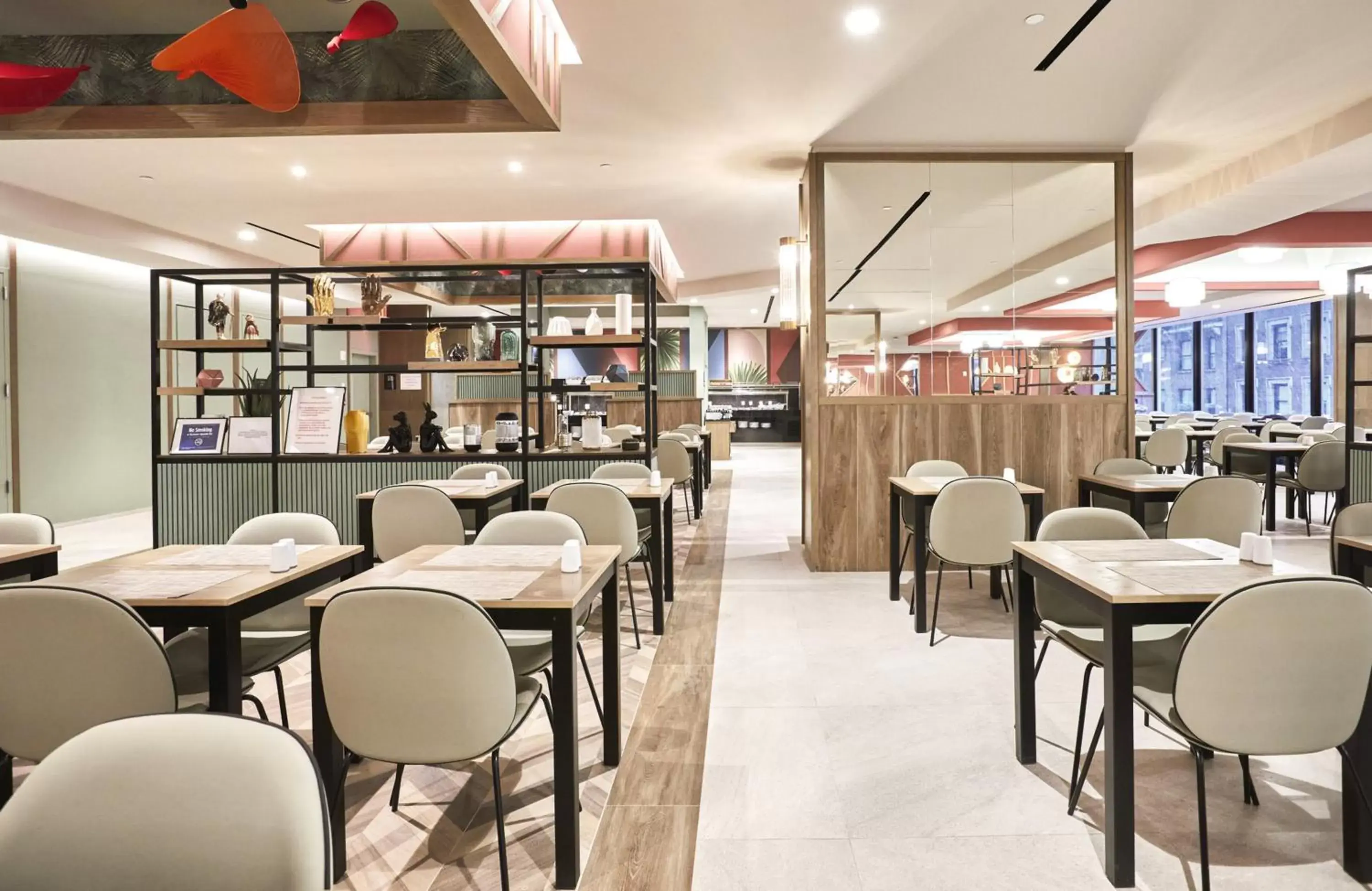 Restaurant/places to eat in Riu Plaza Manhattan Times Square Restaurant/places to eat in Riu Plaza Manhattan Times Square