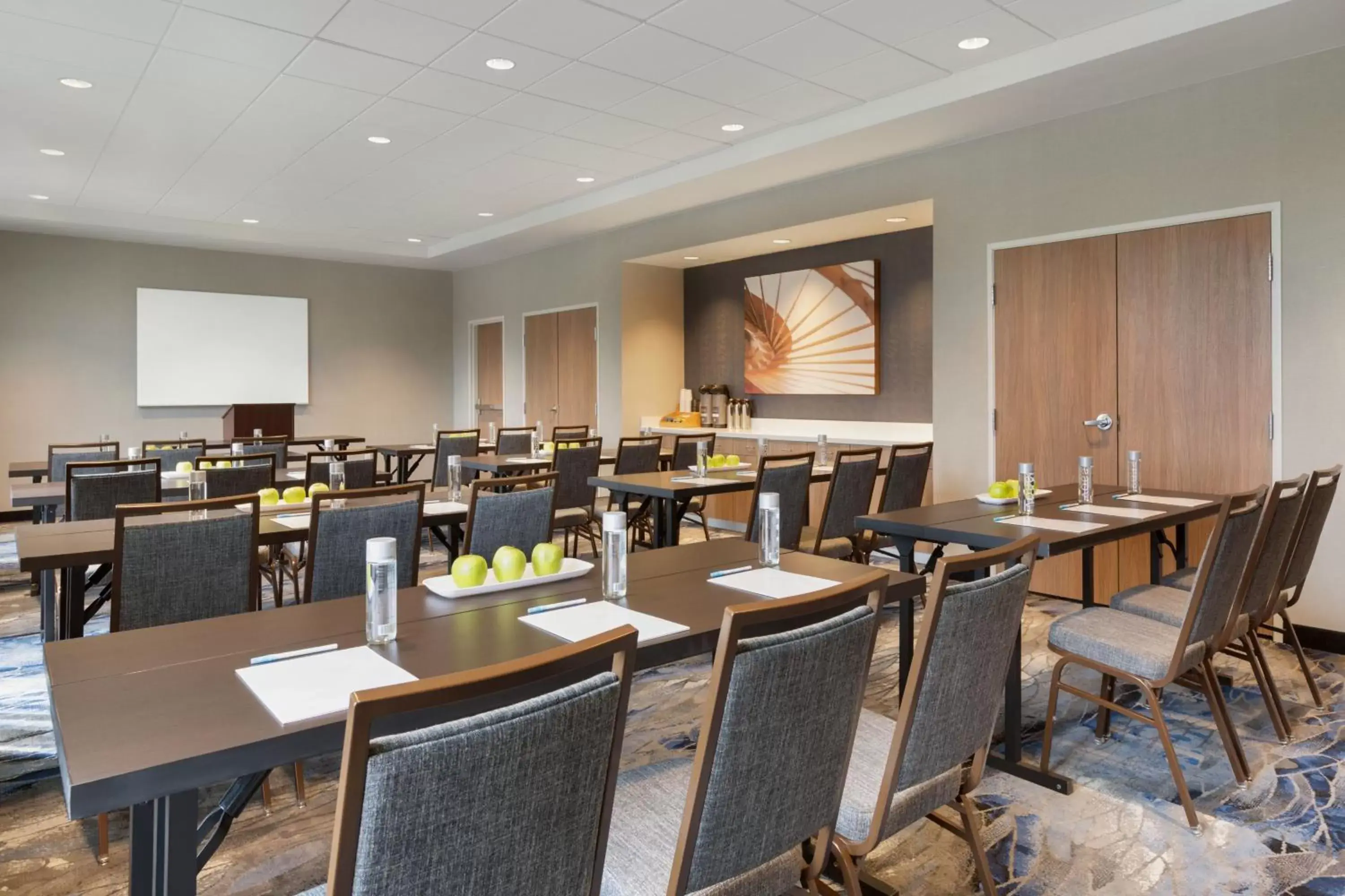 Meeting/conference room, Restaurant/Places to Eat in Fairfield Inn & Suites by Marriott Boulder Longmont