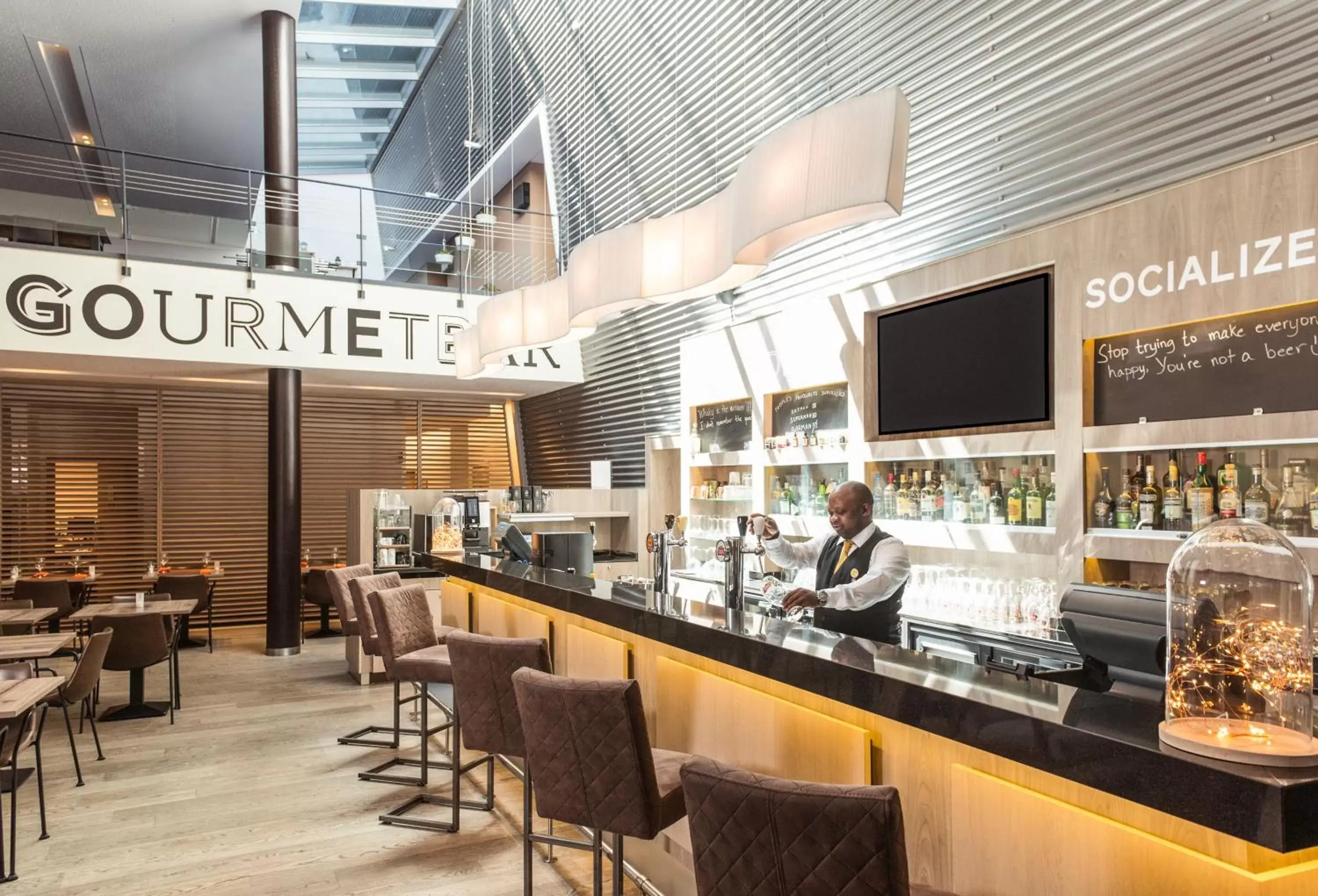 Restaurant/Places to Eat in Novotel Mechelen Centrum