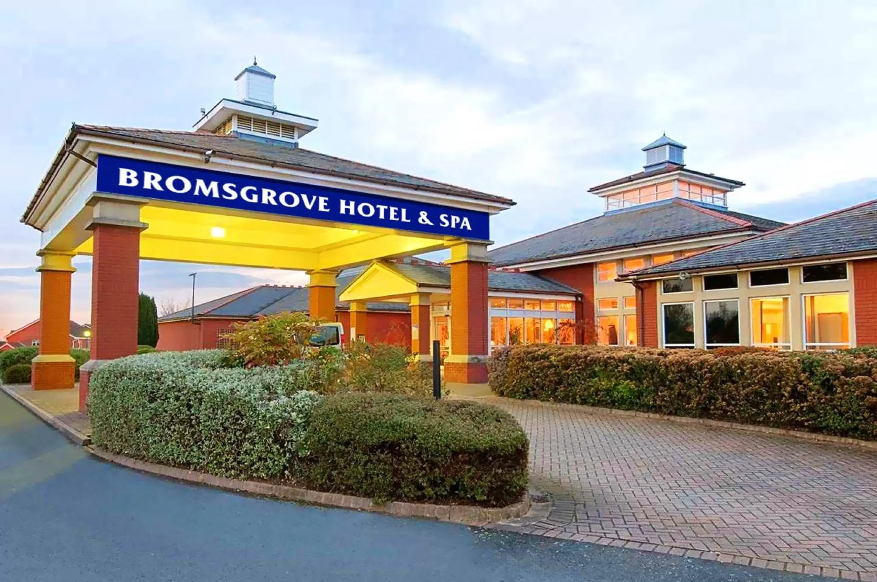 Facade/entrance, Property Building in Bromsgrove Hotel and Spa