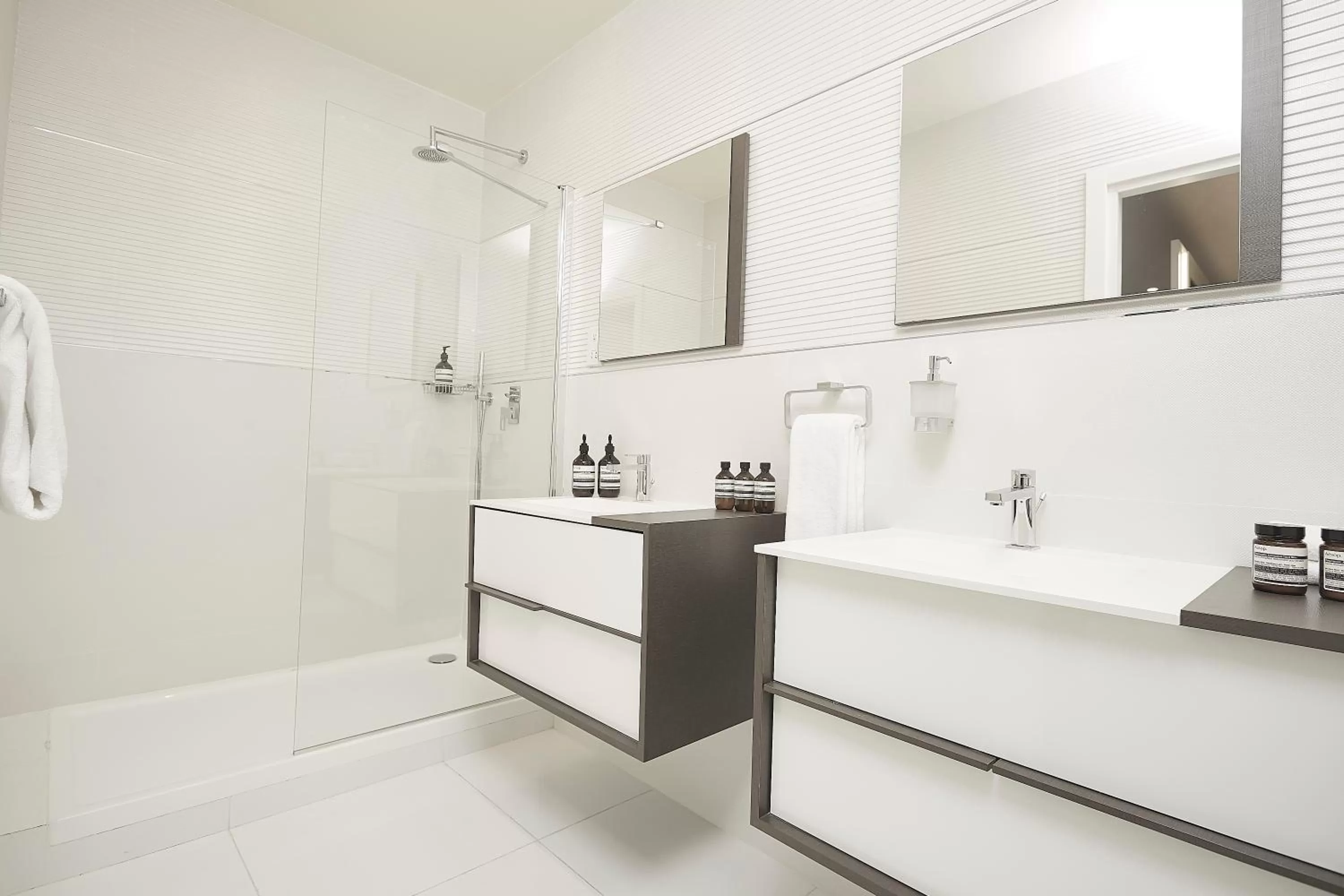 Bathroom in Kwarleyz Residence, Accra