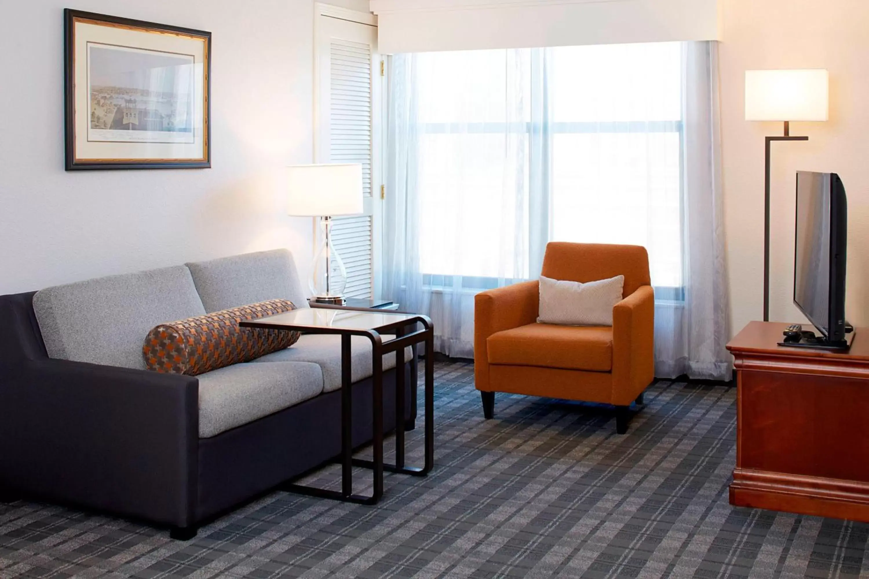 Bedroom, Seating Area in Residence Inn Minneapolis Downtown at The Depot