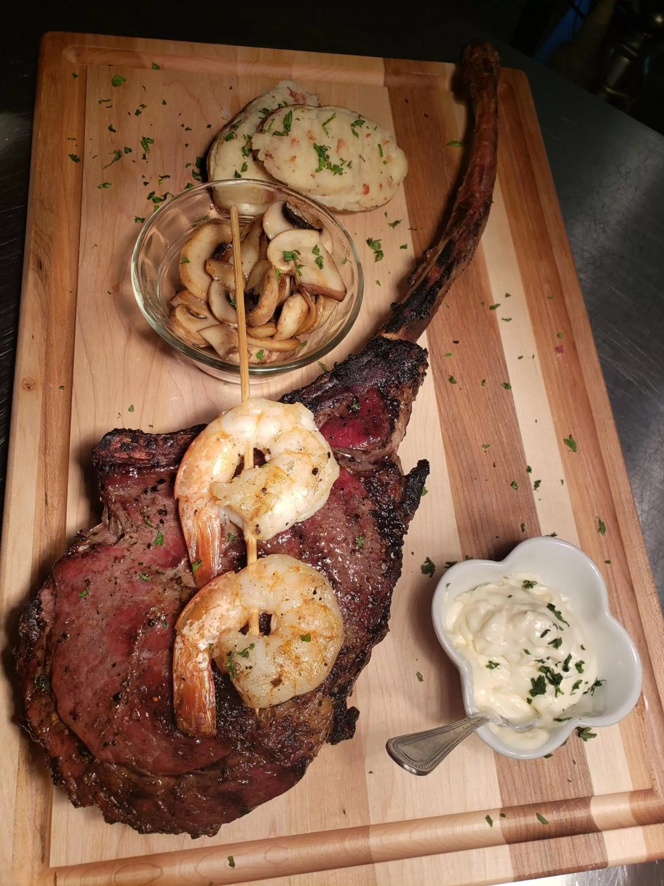 Food in Grey Gables Inn