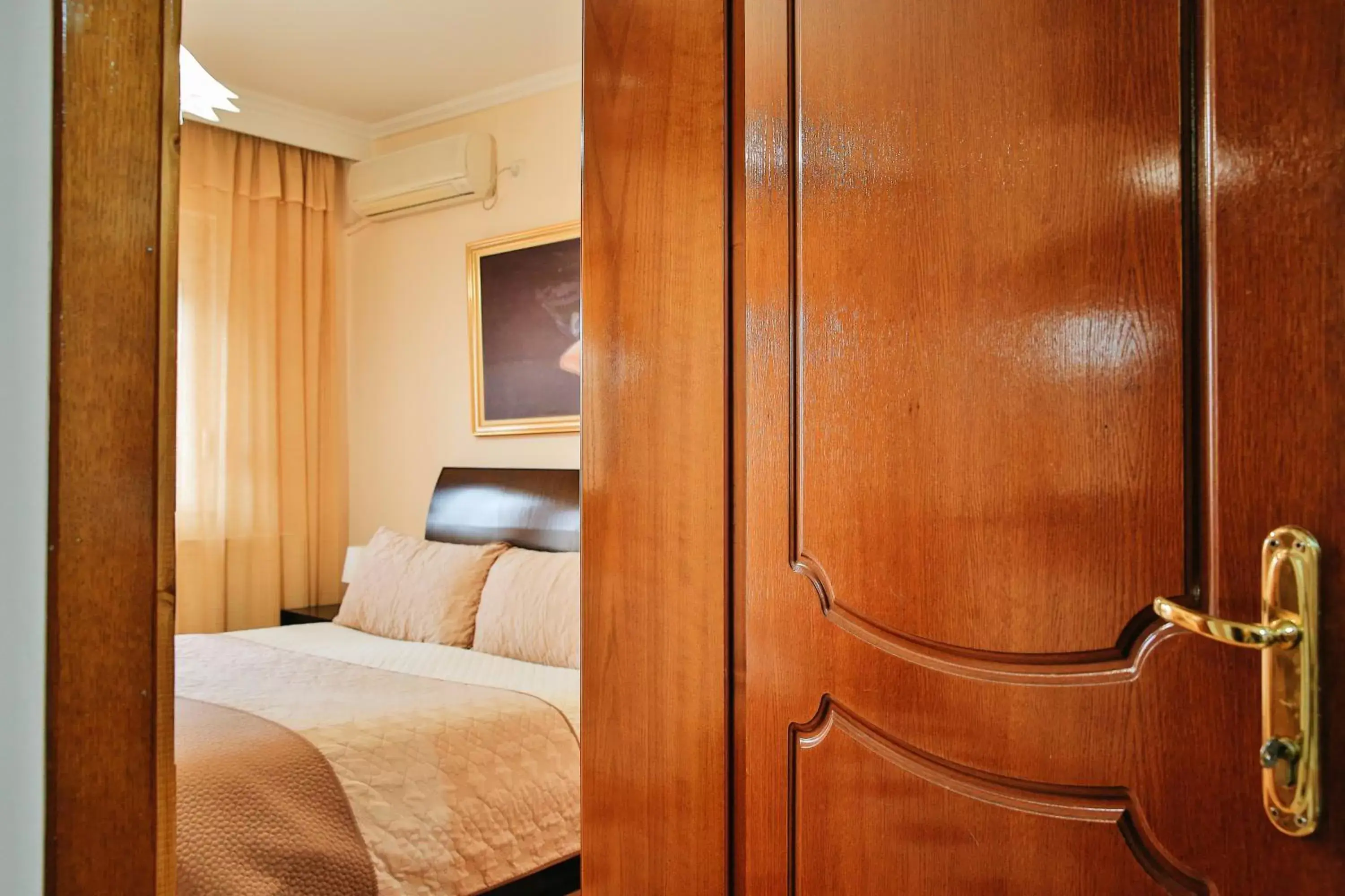 Deluxe Double or Twin Room with Balcony in Gold Hotel Deluxe Double or Twin Room with Balcony in Gold Hotel