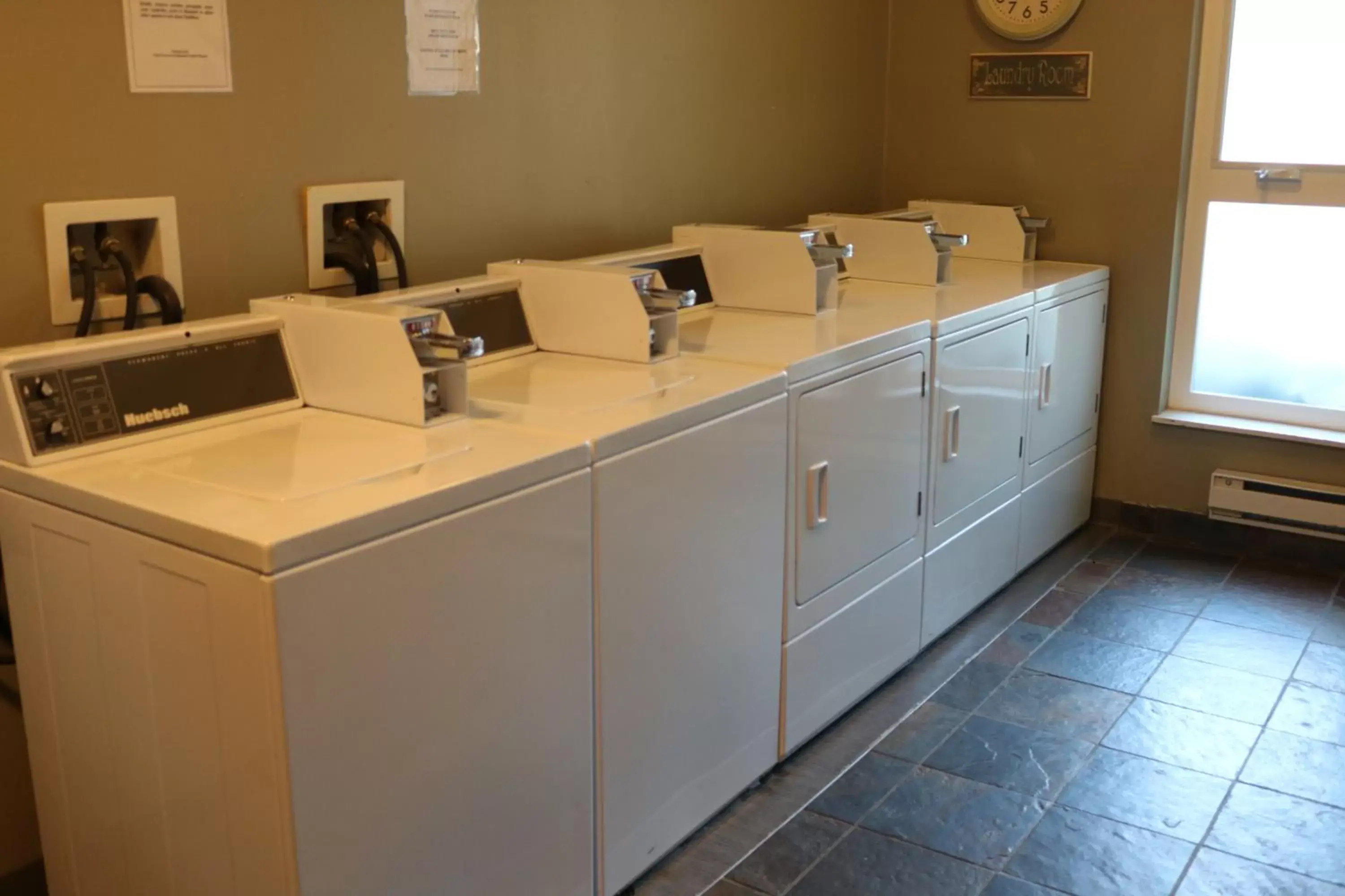 Other, Kitchen/Kitchenette in Tantalus Resort Lodge