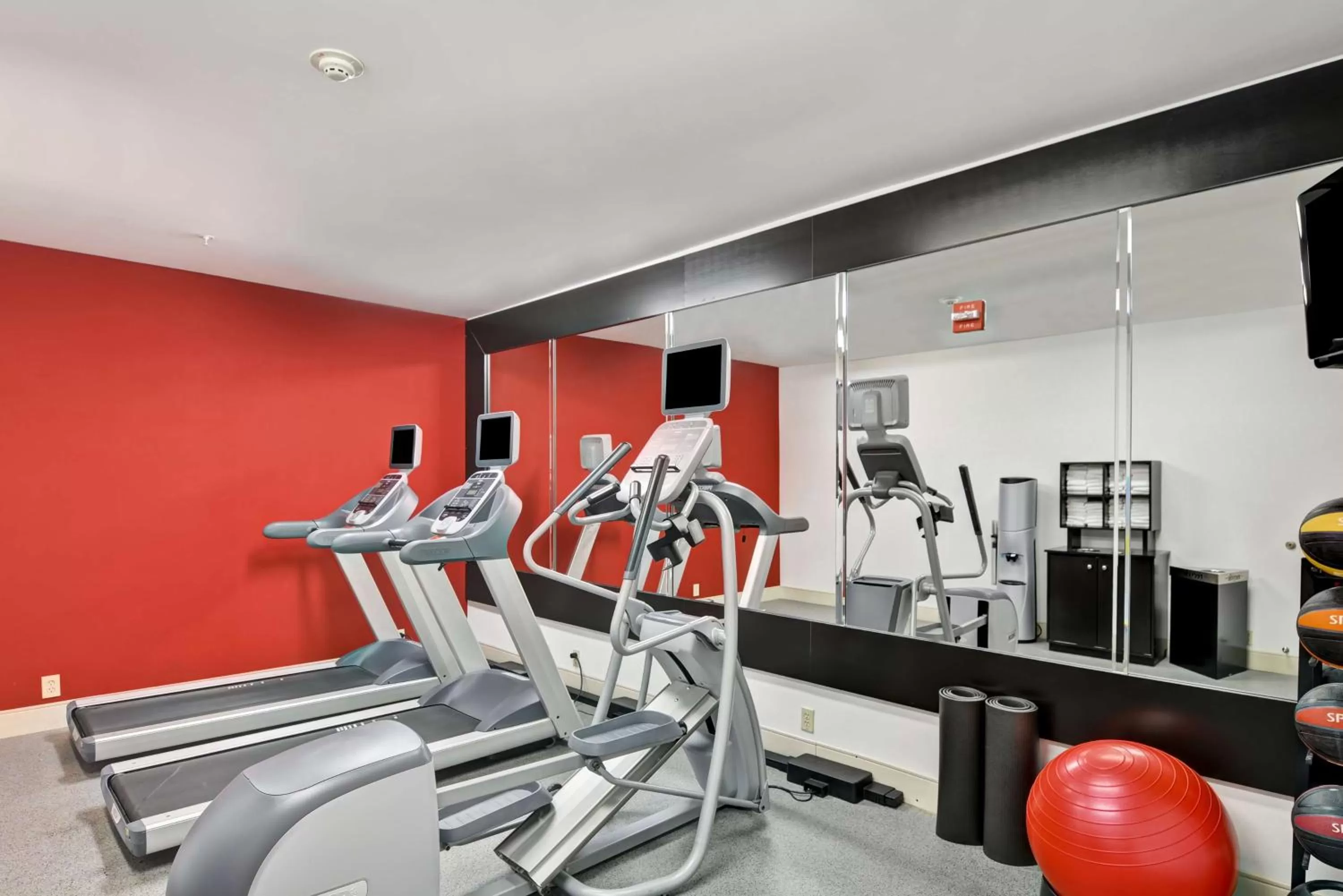 Fitness centre/facilities in Homewood Suites by Hilton Houston West-Energy Corridor