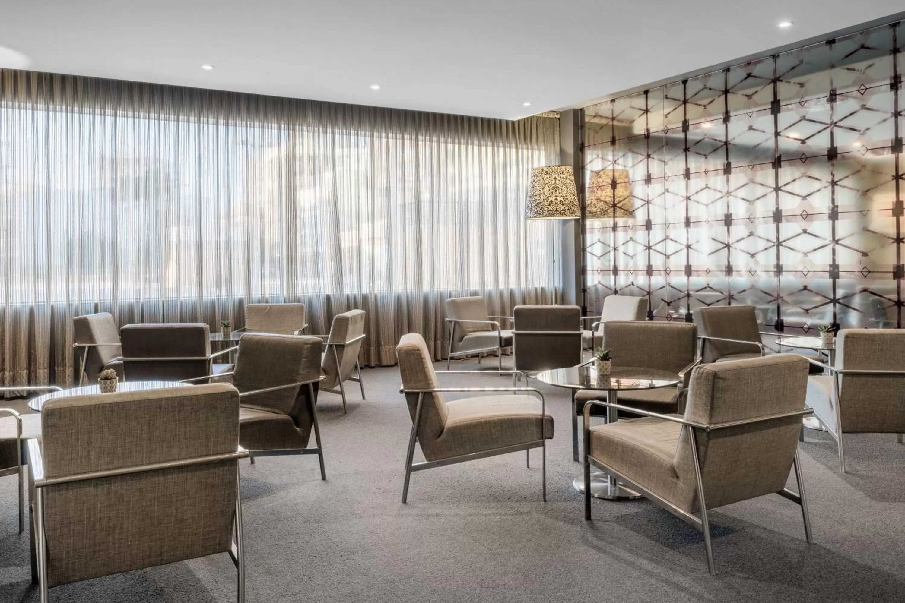 Lounge or bar in AC Hotel Elda by Marriott