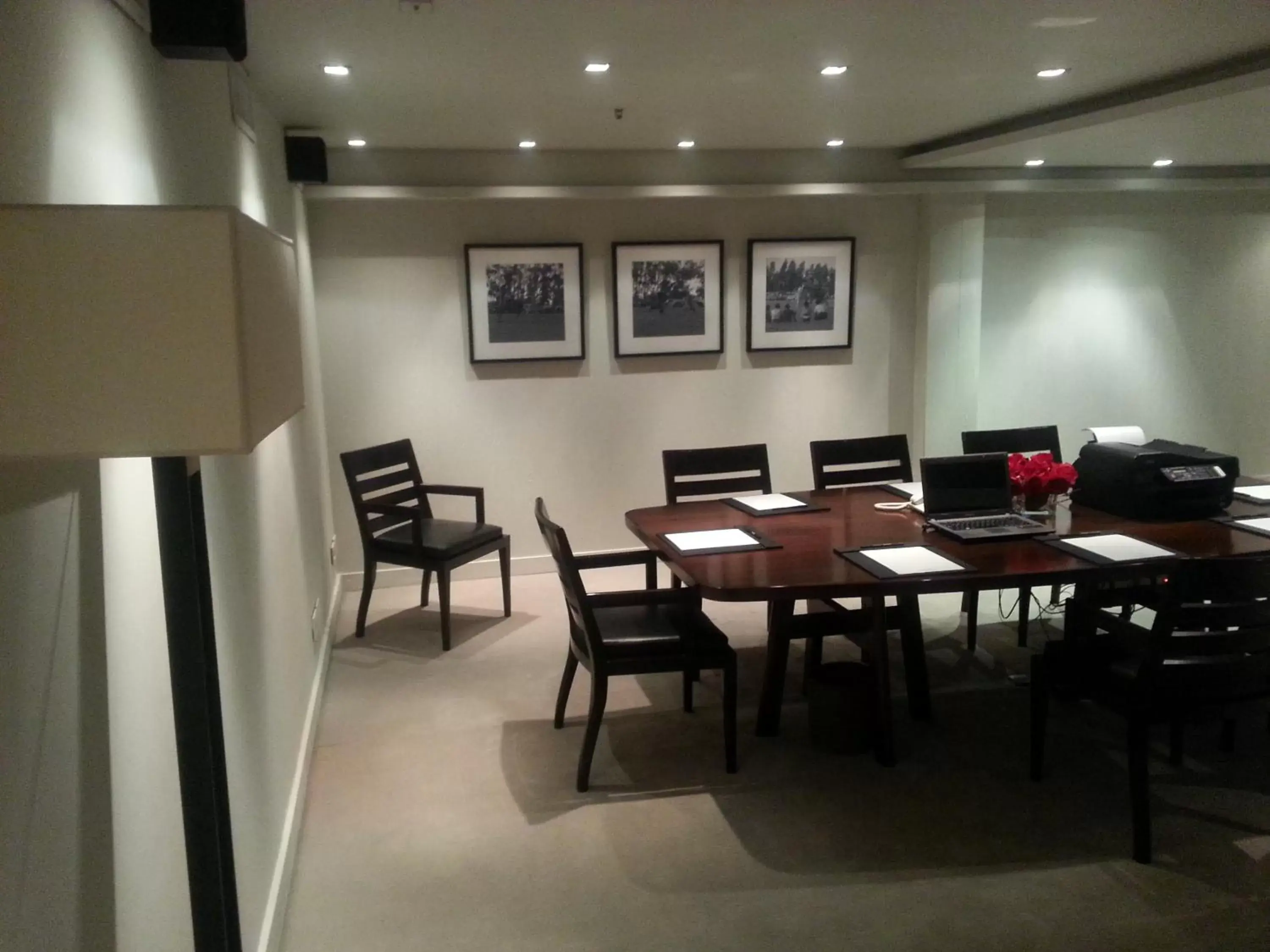 Meeting/conference room, Restaurant/Places to Eat in Serena Hotel Buenos Aires