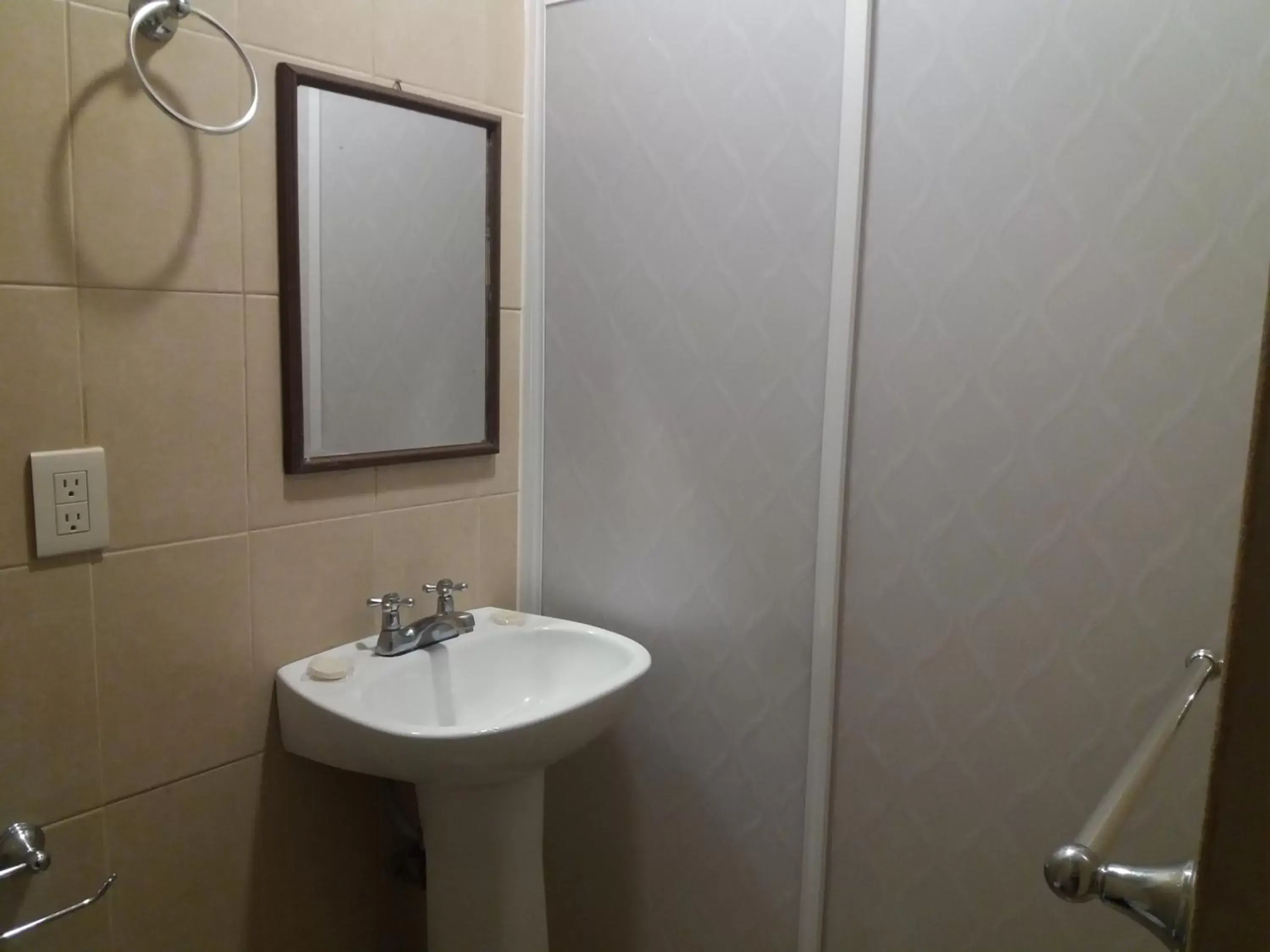 Decorative detail, Bathroom in Hotel Posada de la Condesa
