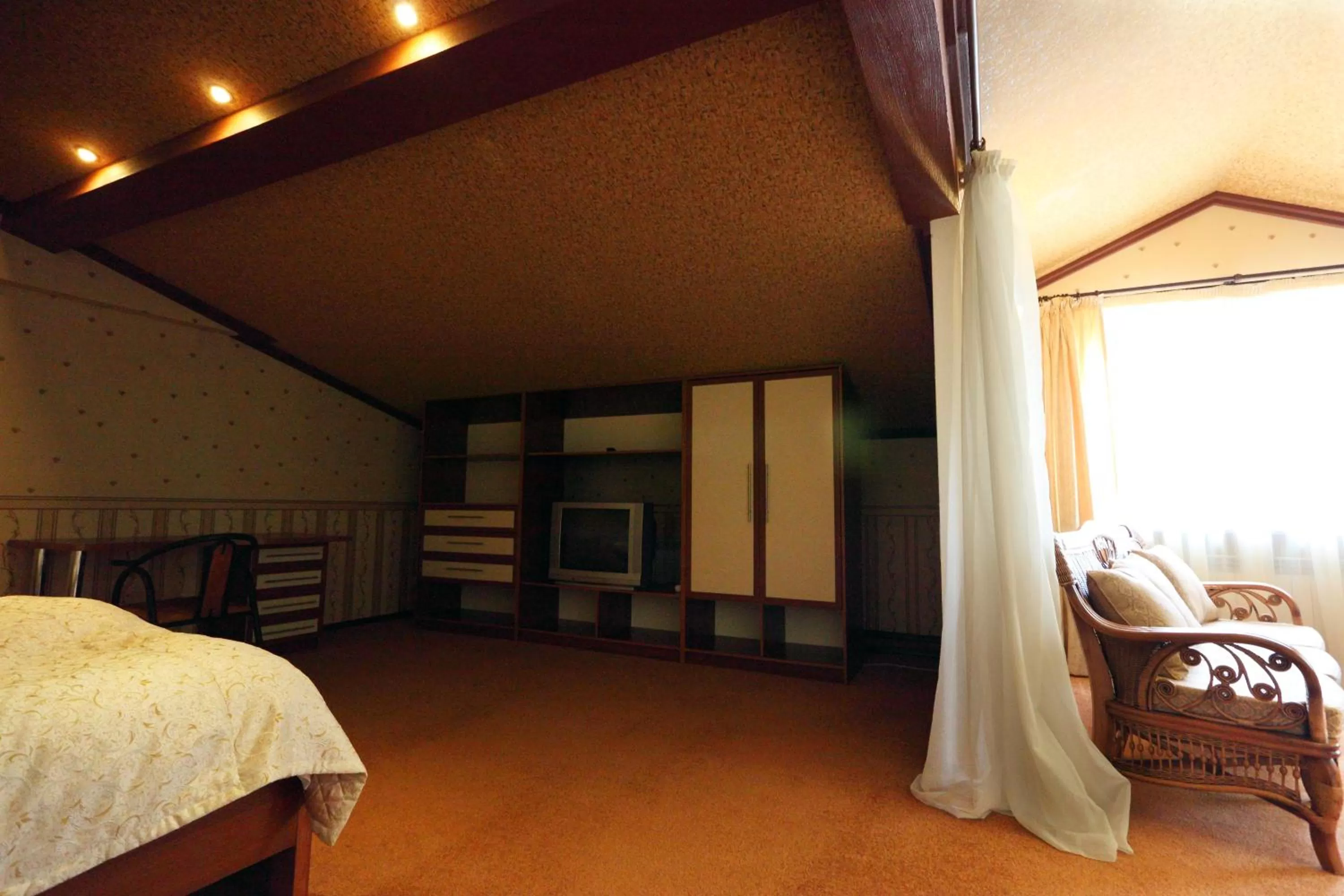 TV and multimedia, Bed in Alpen Ville