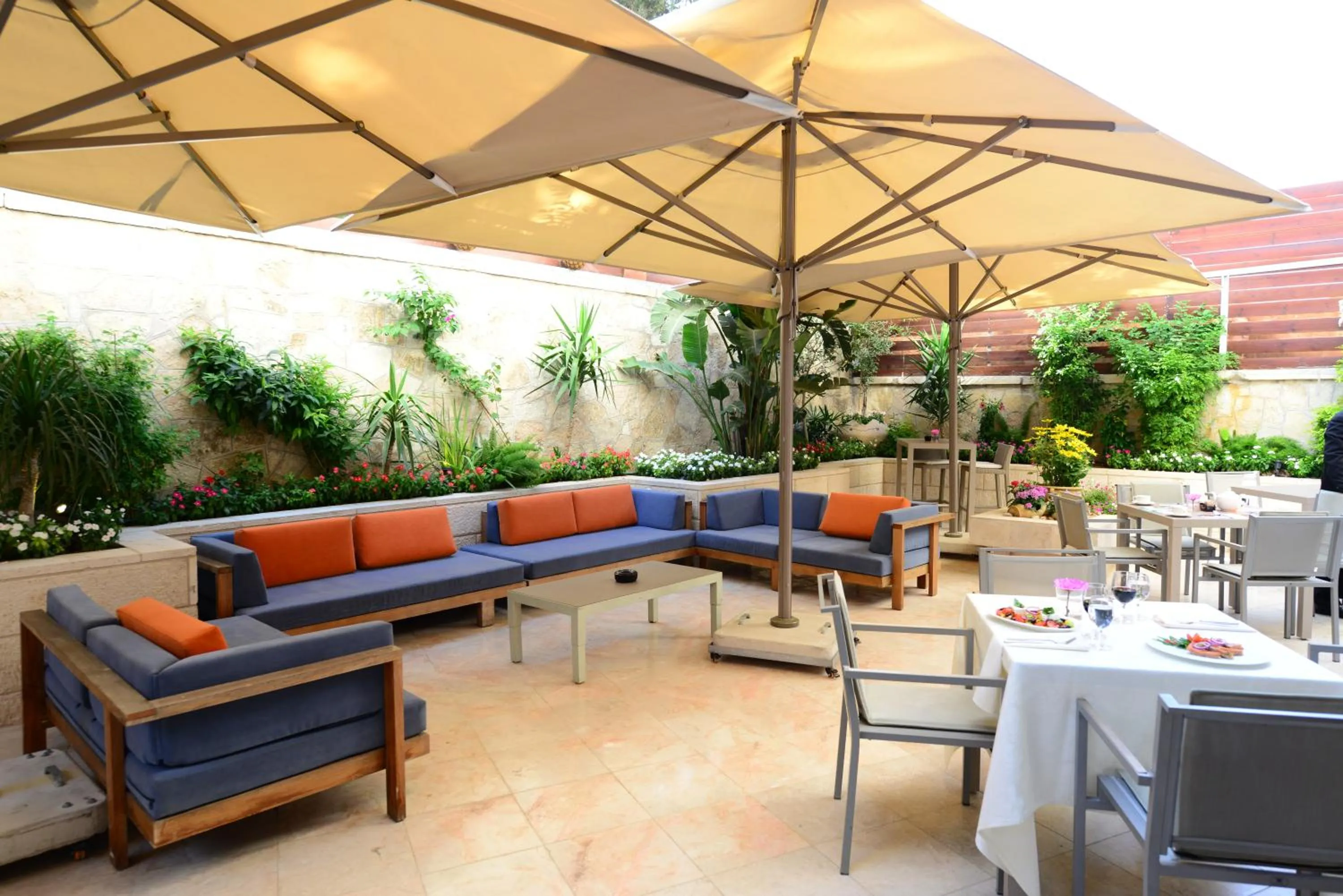 Balcony/Terrace in St. George Hotel