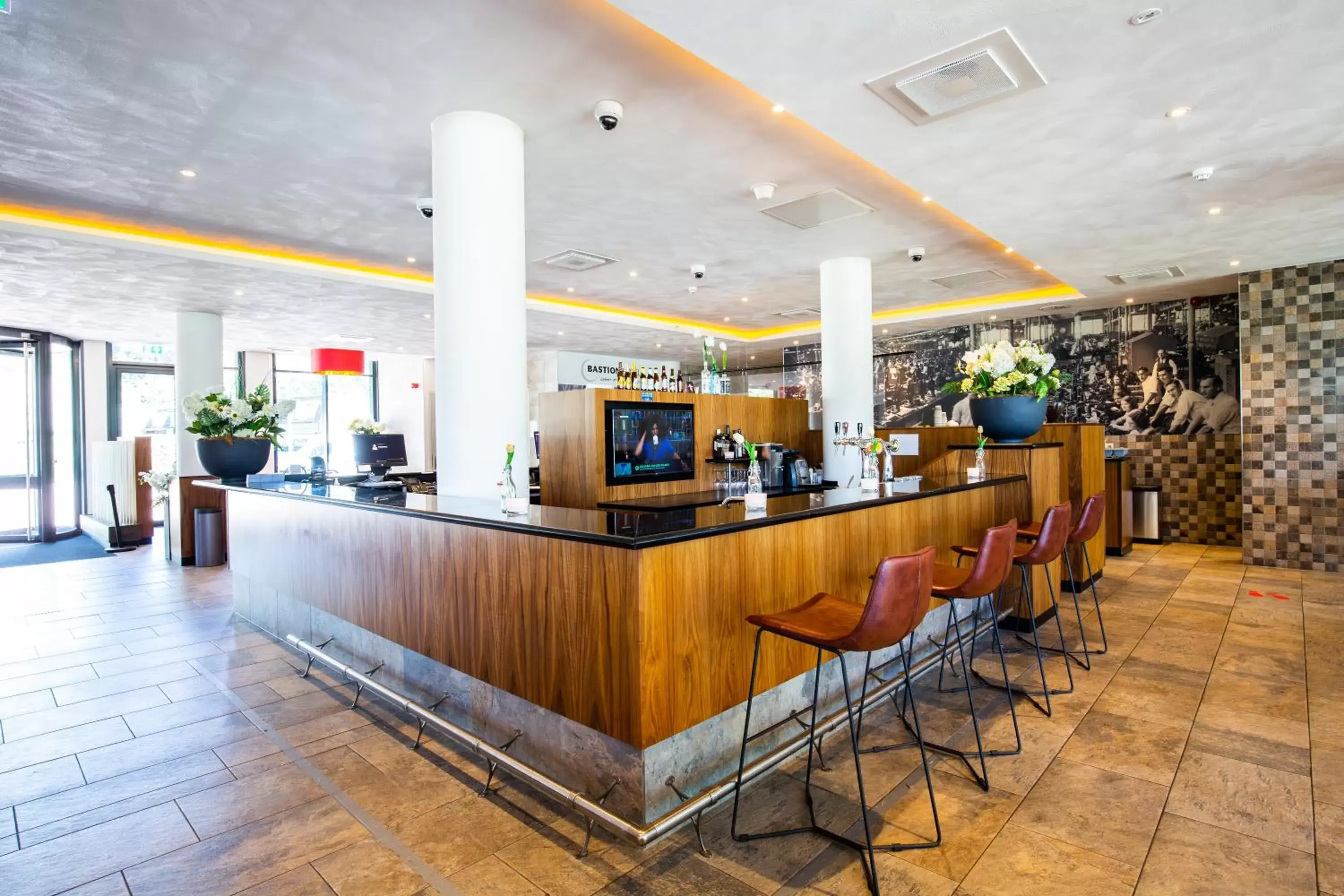 Lounge or bar in Bastion Hotel Tilburg