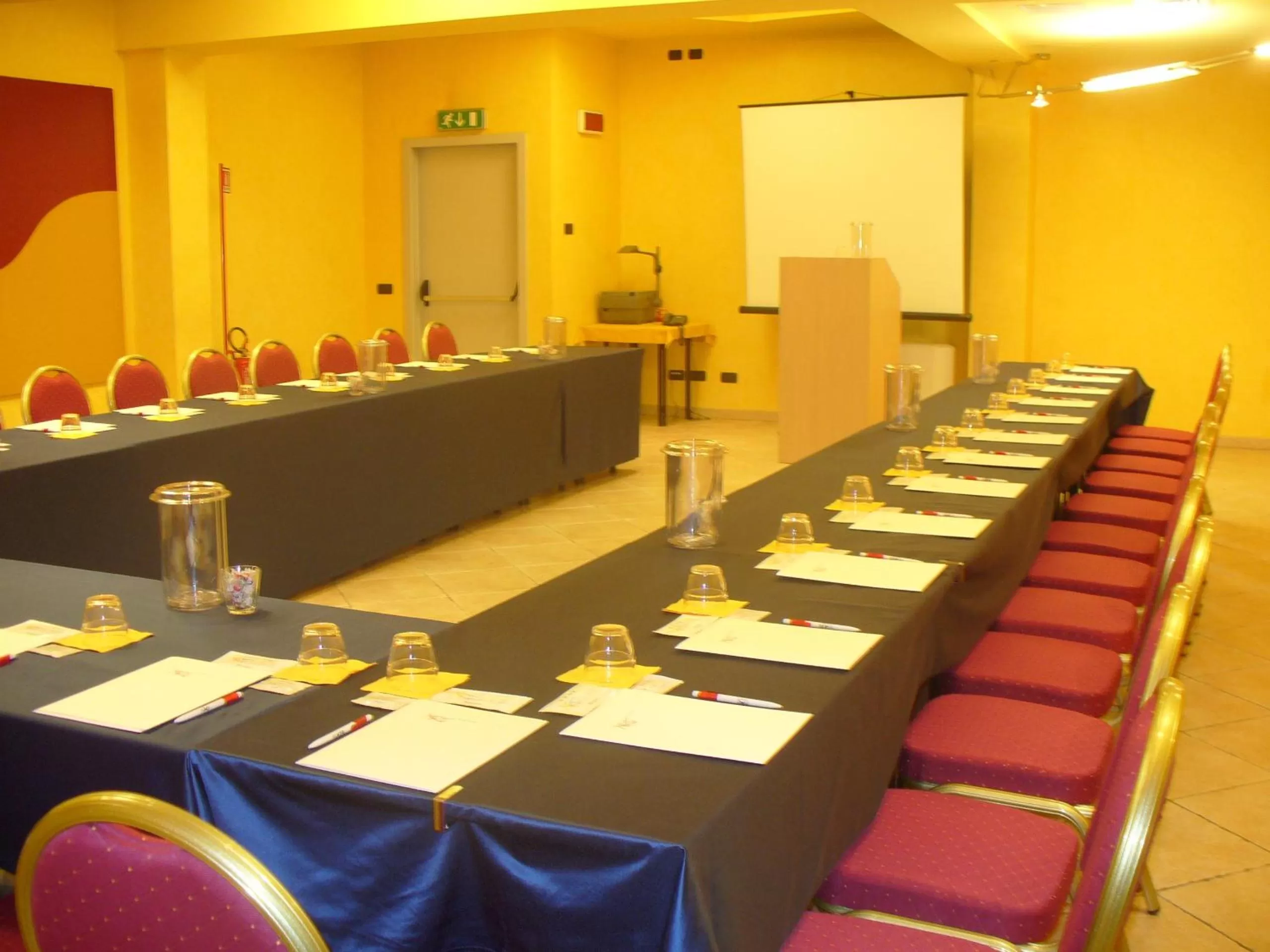 Business facilities in Art & Hotel Aeroporto