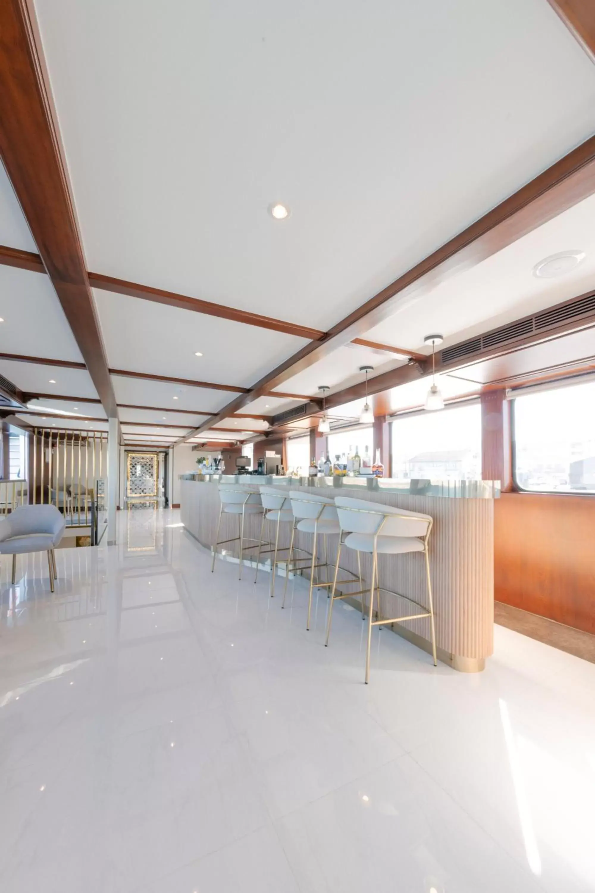 Lounge or bar in Costa do Sal Hotel Boat Lounge