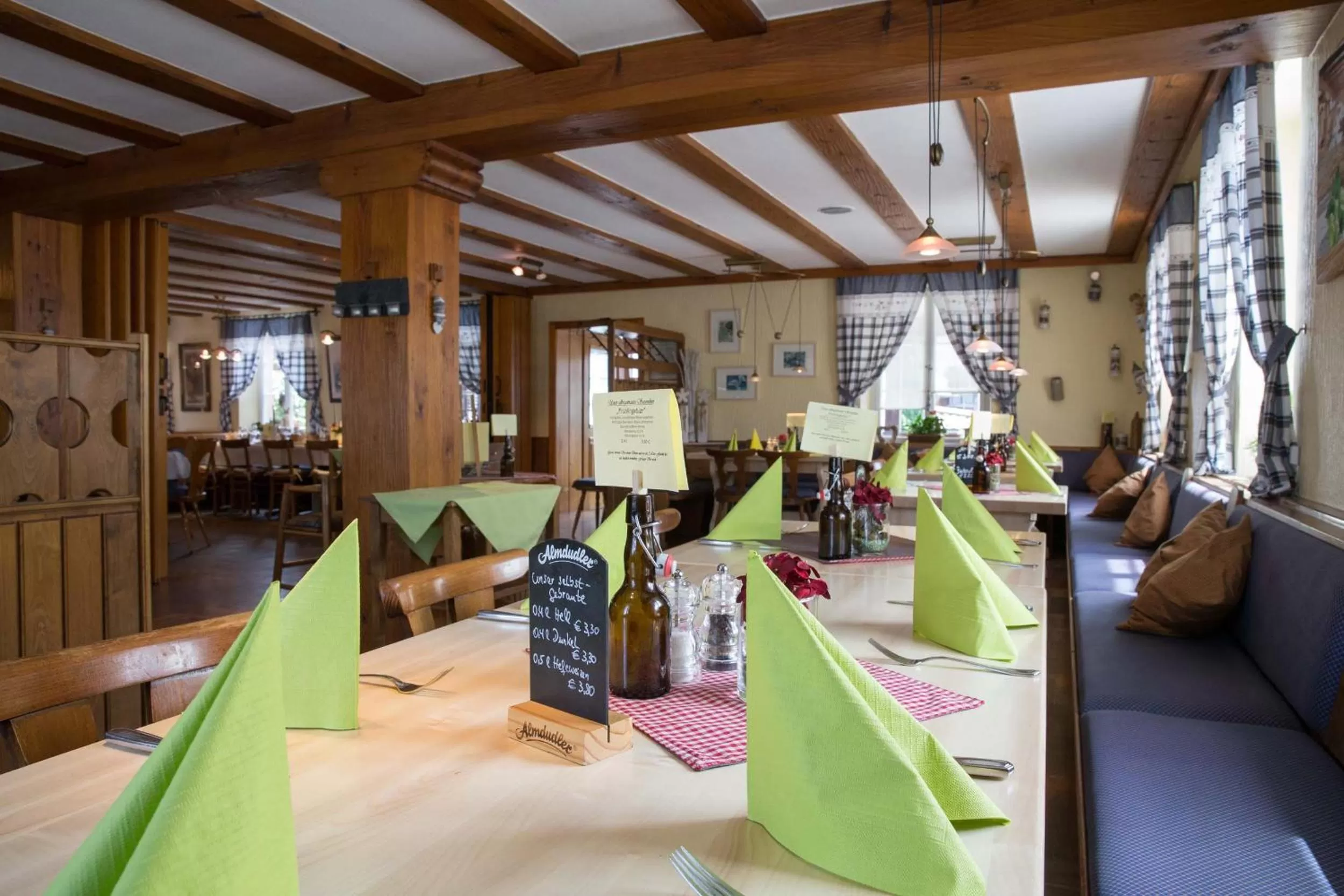 Restaurant/places to eat in Landgasthof & Brauerei Löwen Sasbach