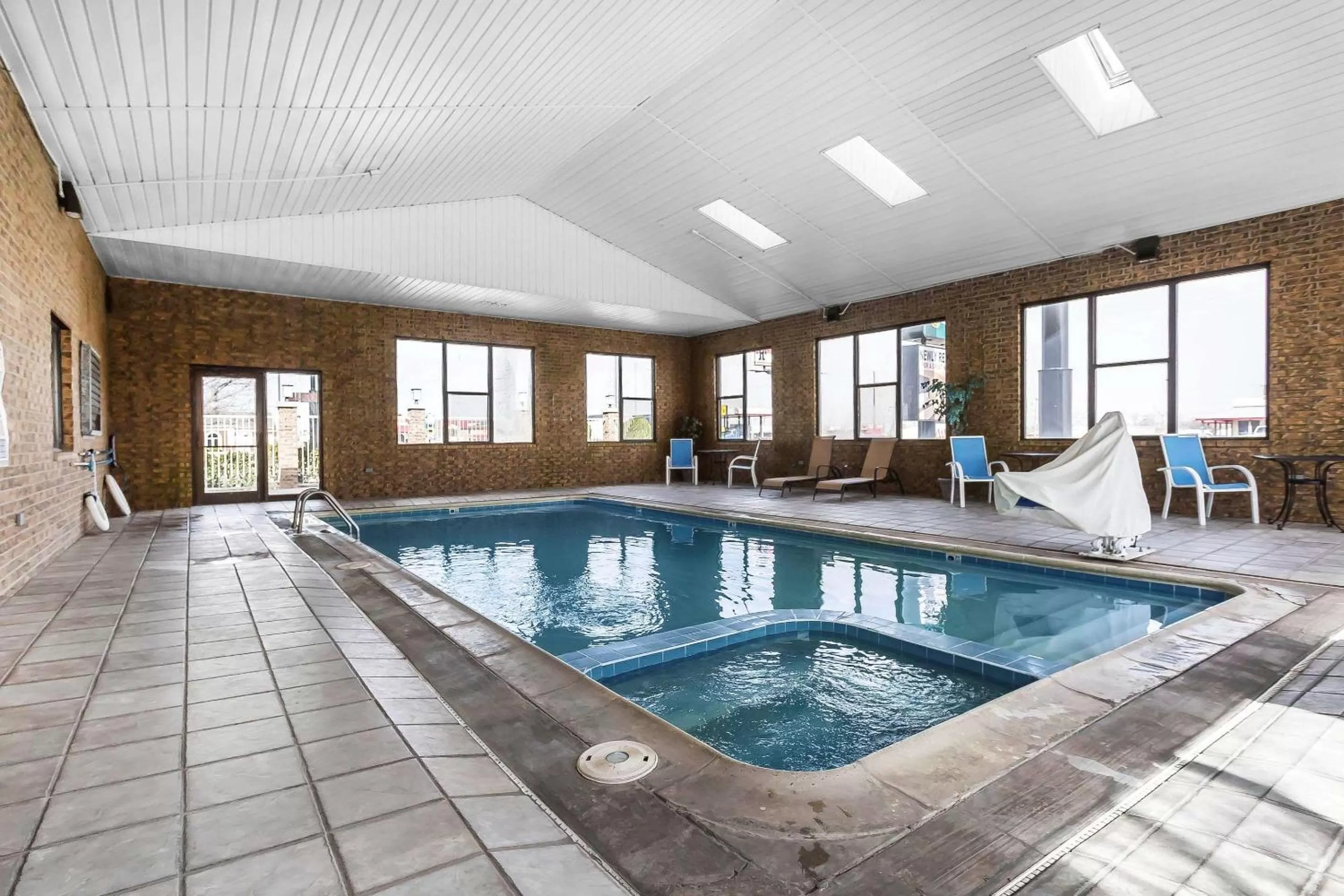 On site in Quality Inn Dumas