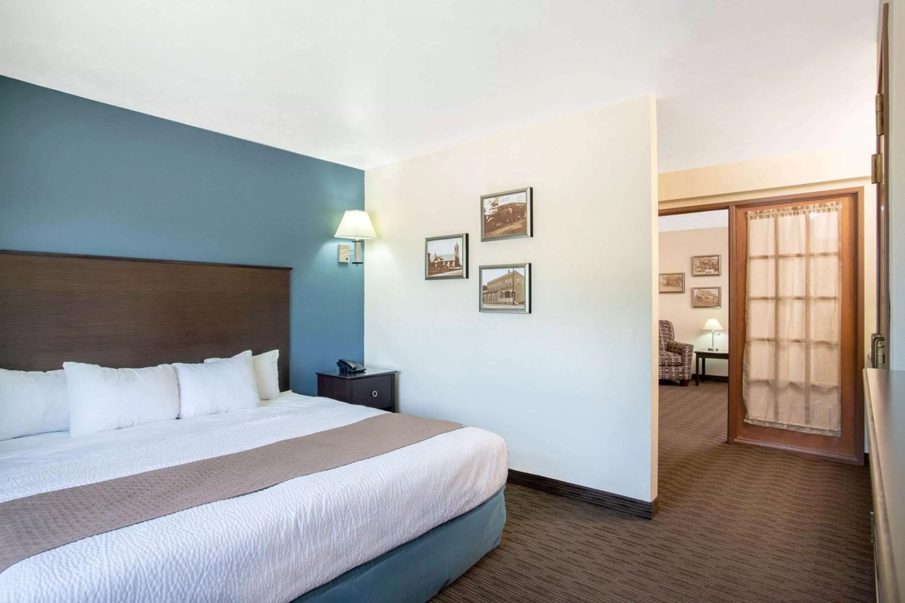 Photo of the whole room, Bed in AmericInn by Wyndham Green Bay West