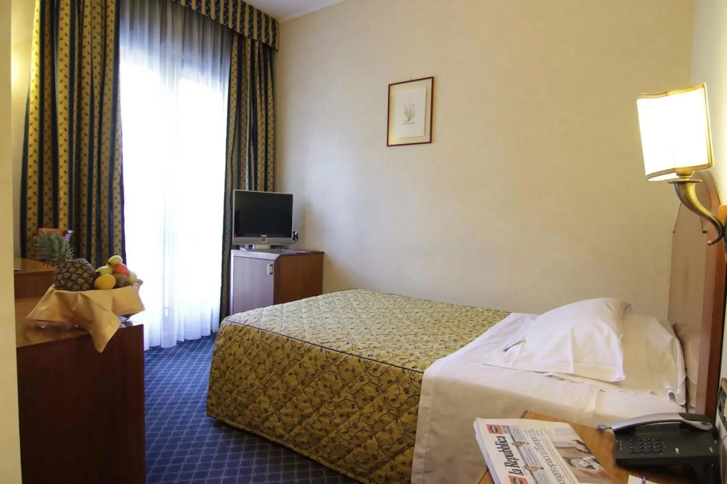 Photo of the whole room, Bed in Hotel Garden Terni