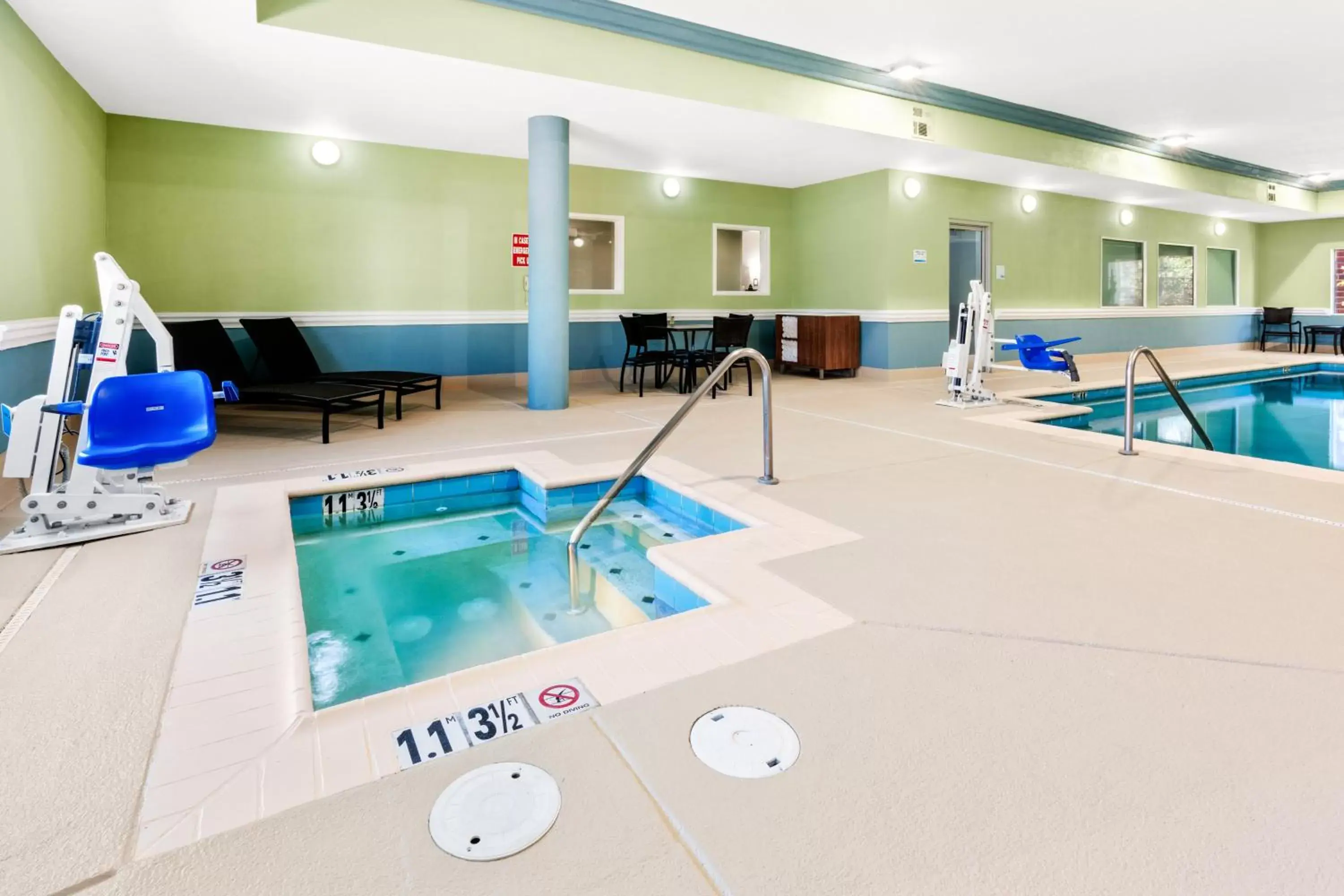 Spa and wellness centre/facilities, Swimming Pool in Holiday Inn Express Hotel & Suites Klamath Falls Central, an IHG Hotel