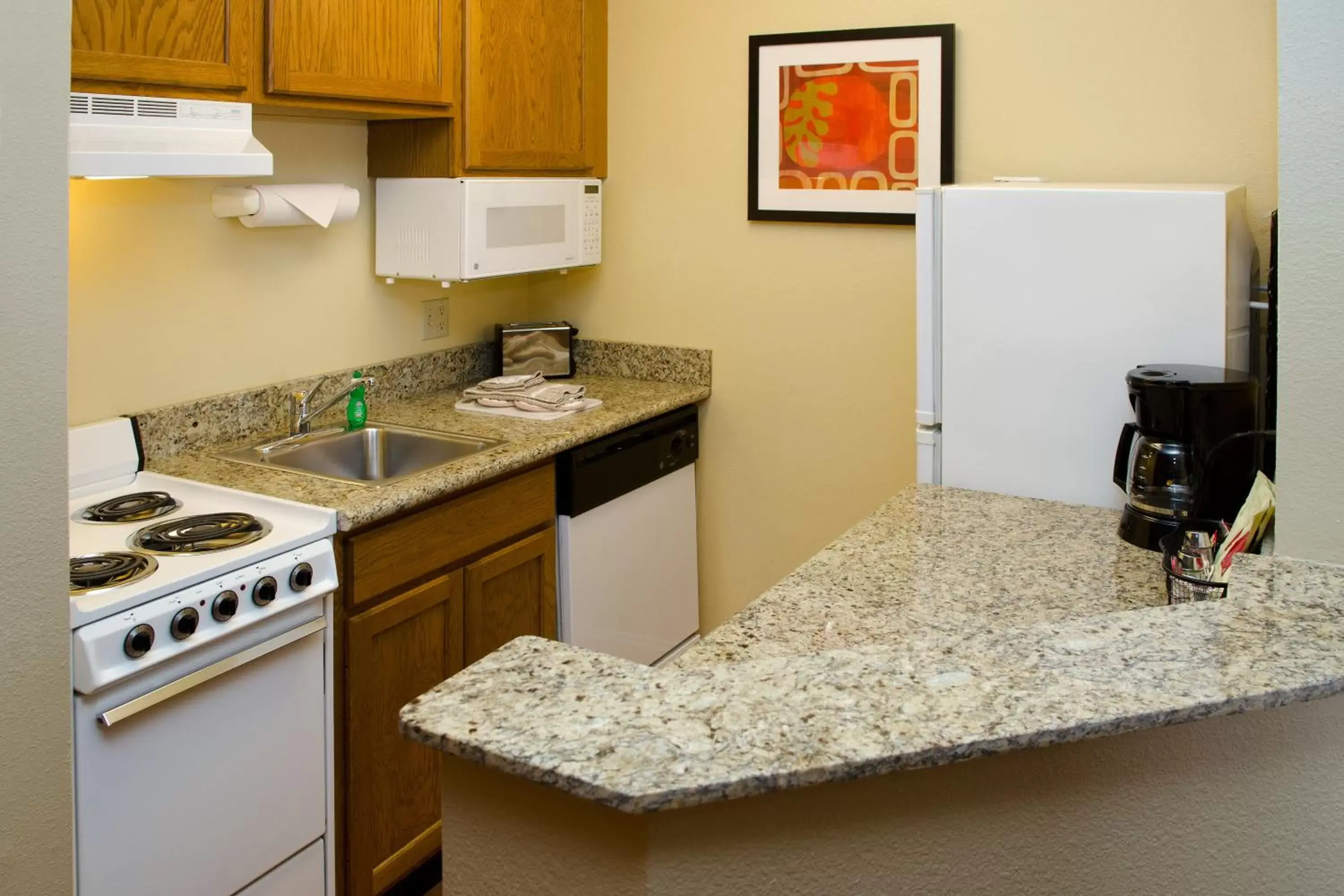 Kitchen or kitchenette, Kitchen/Kitchenette in Extended Stay America Suites - St Louis - Fenton
