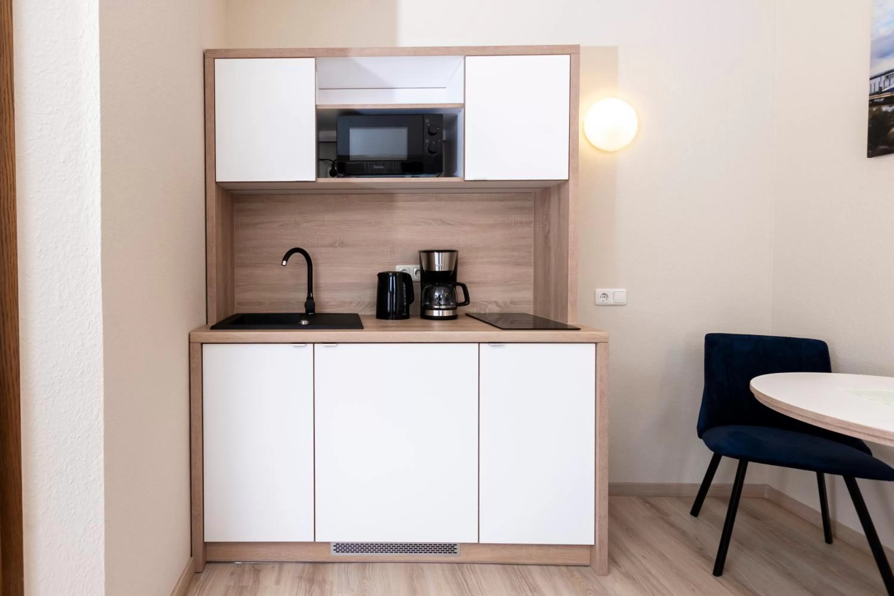 Coffee/tea facilities in Aparthotel Stralsund Studios und Apartments