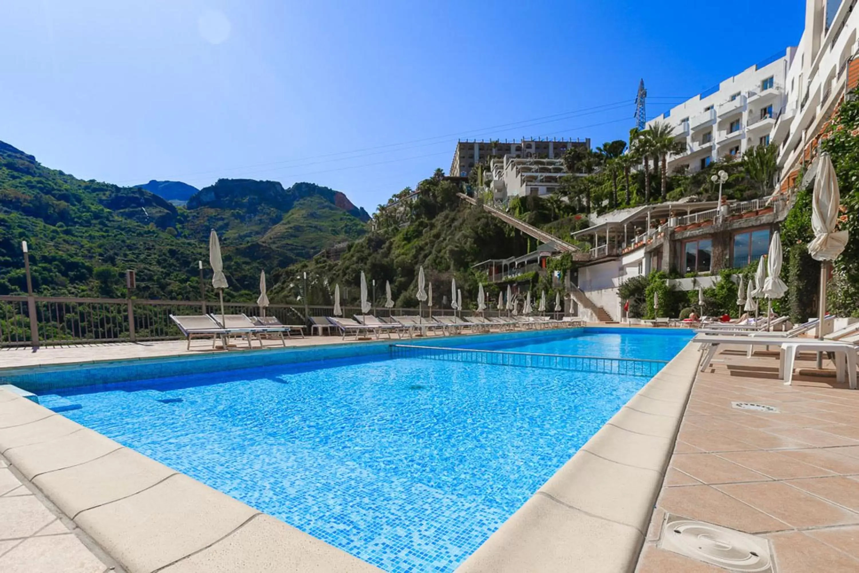 Swimming Pool in Hotel Antares