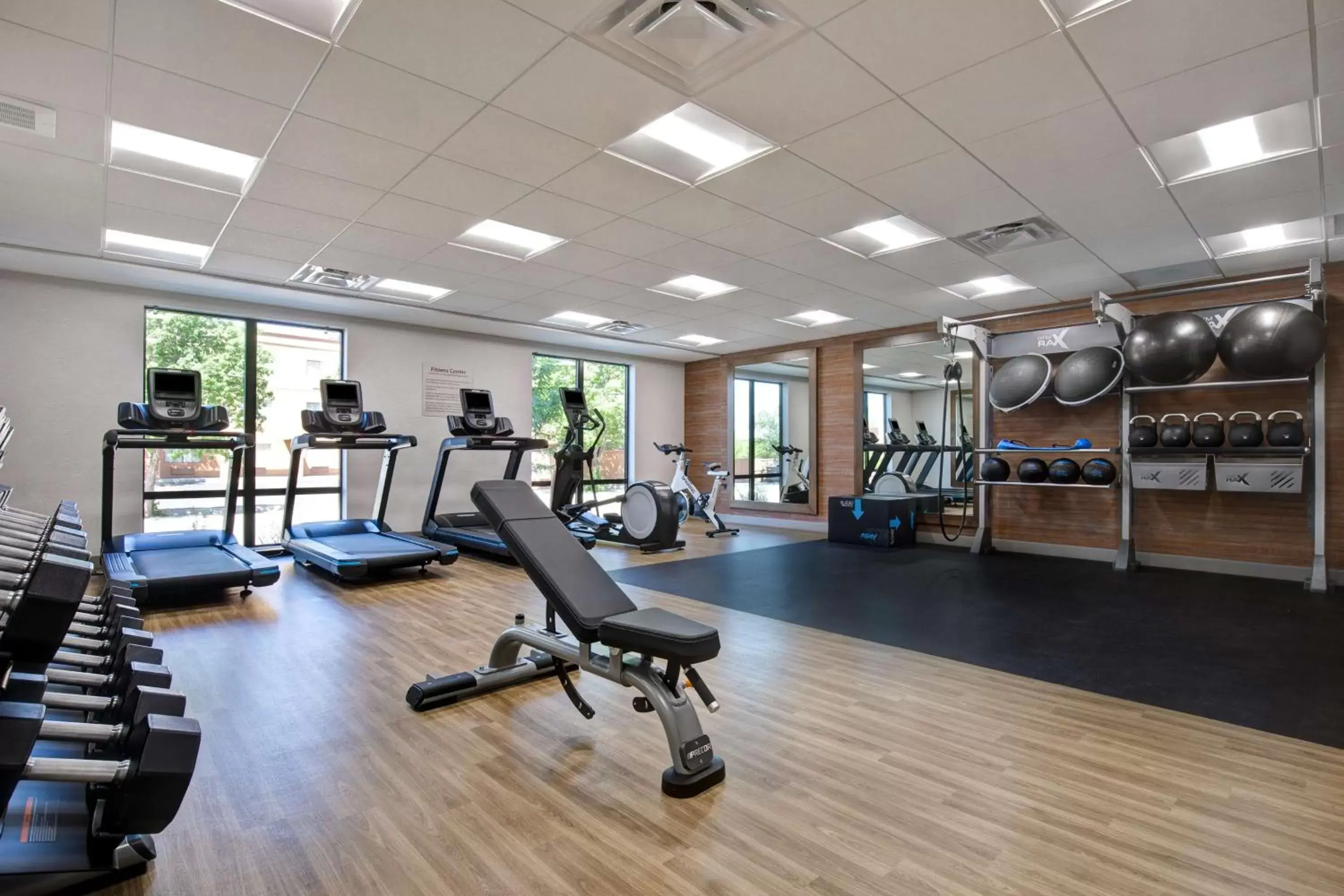 Fitness centre/facilities, Fitness Center/Facilities in Hampton Inn Santa Fe South, NM