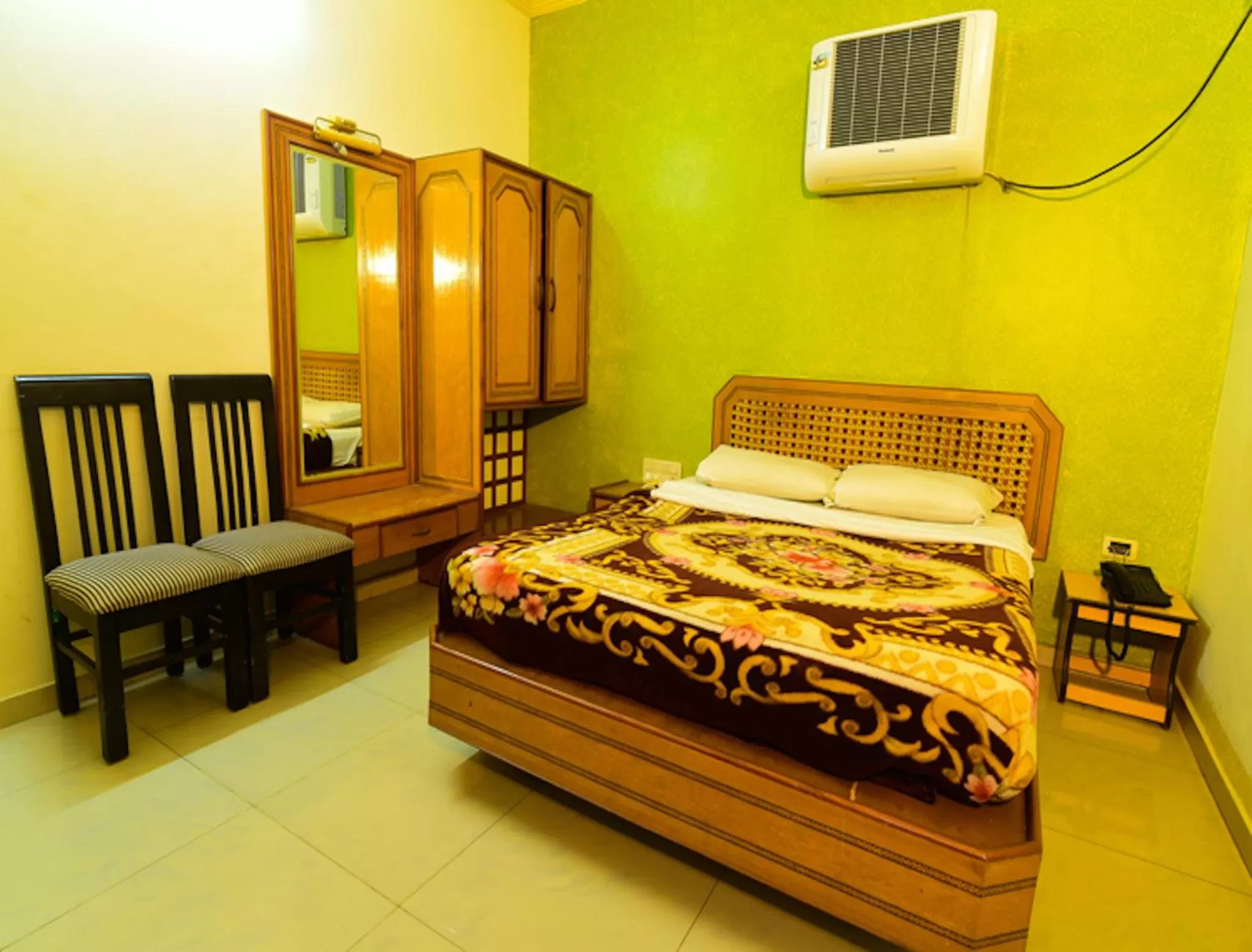 Bedroom, Bed in Hotel Ashlesh Manipal