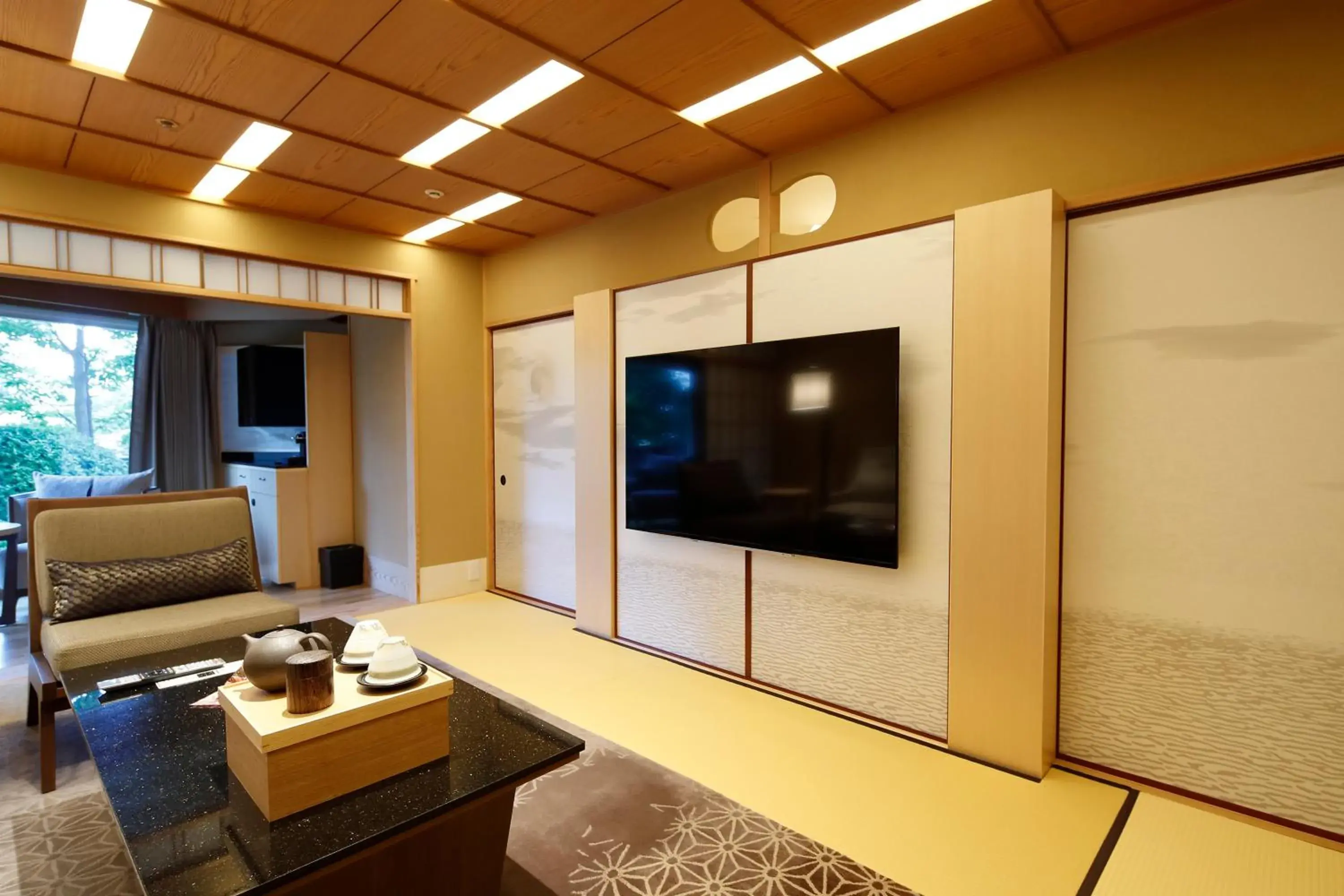 Living room, TV/Entertainment Center in Hotel Gajoen Tokyo