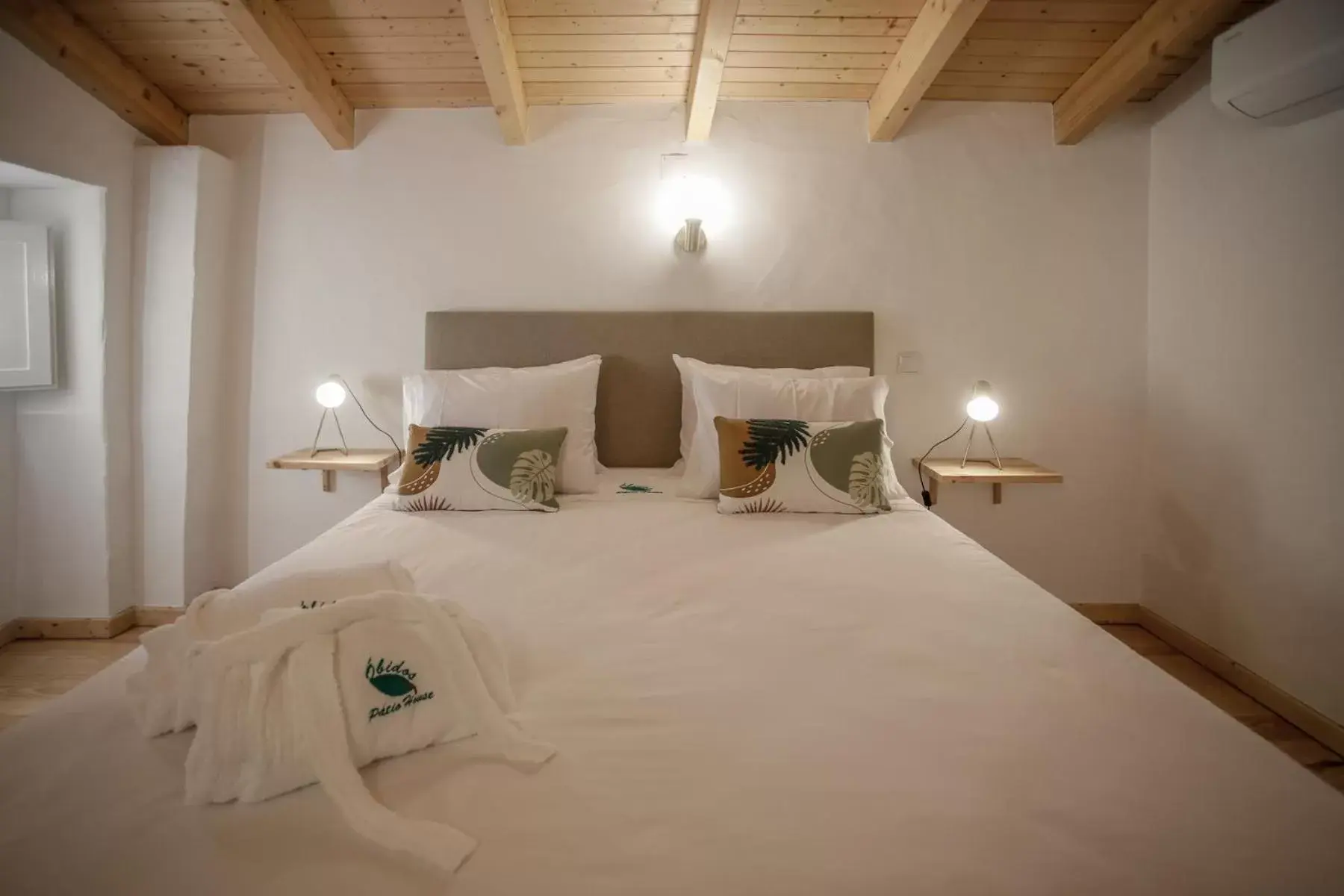 Bed in Óbidos Pátio House