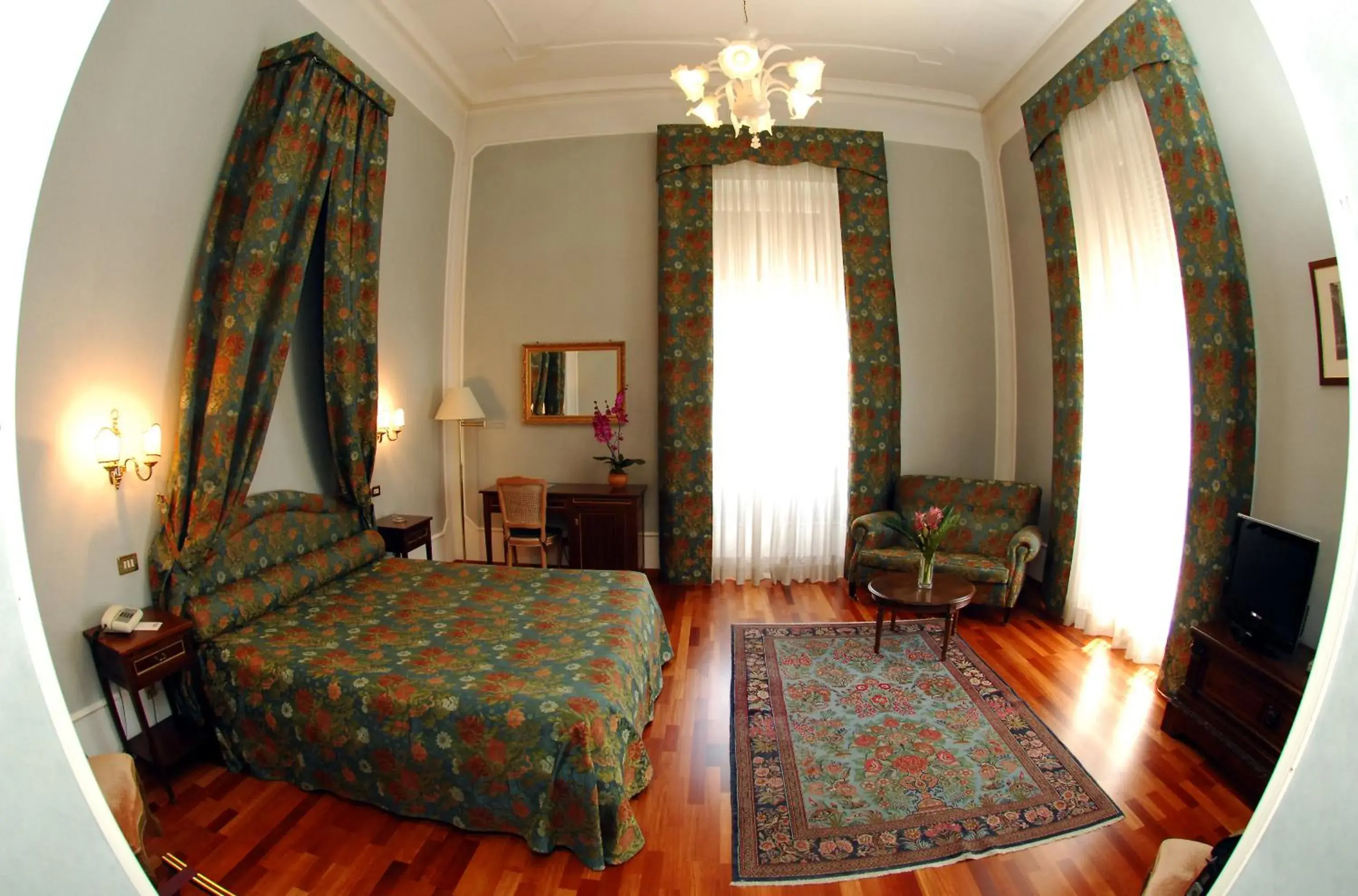 Photo of the whole room in Grande Albergo Quattro Stagioni