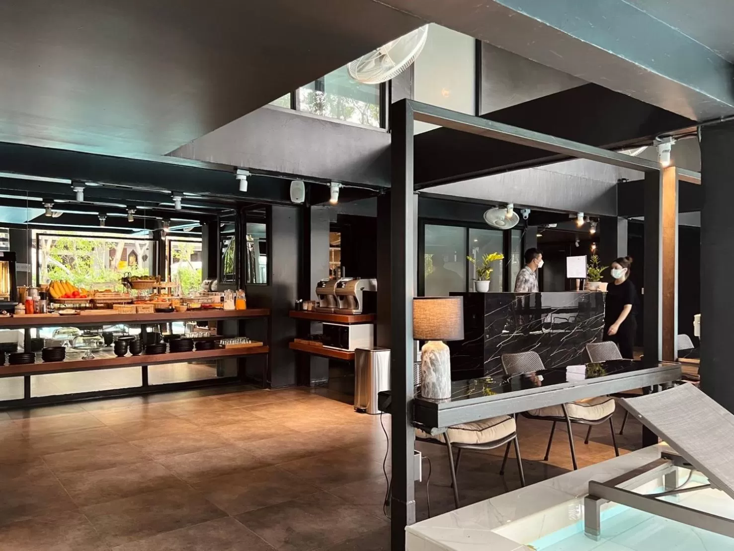 Restaurant/places to eat in POR Santitham