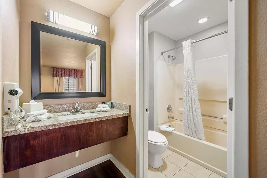 Bathroom in The 505 Collection Buckhead