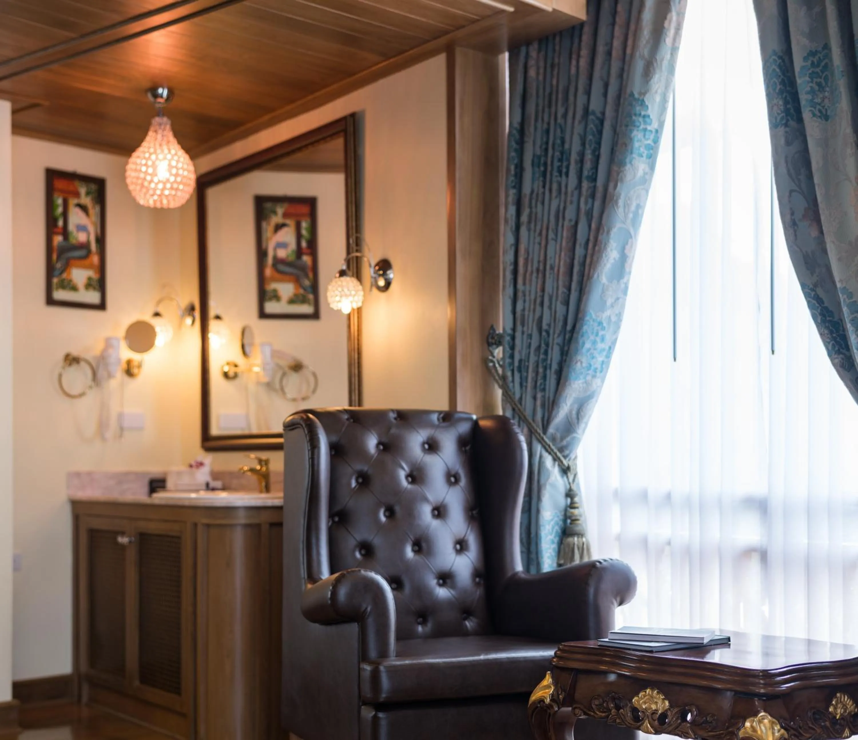 Living room in Peak Nimman Prestige Hotel